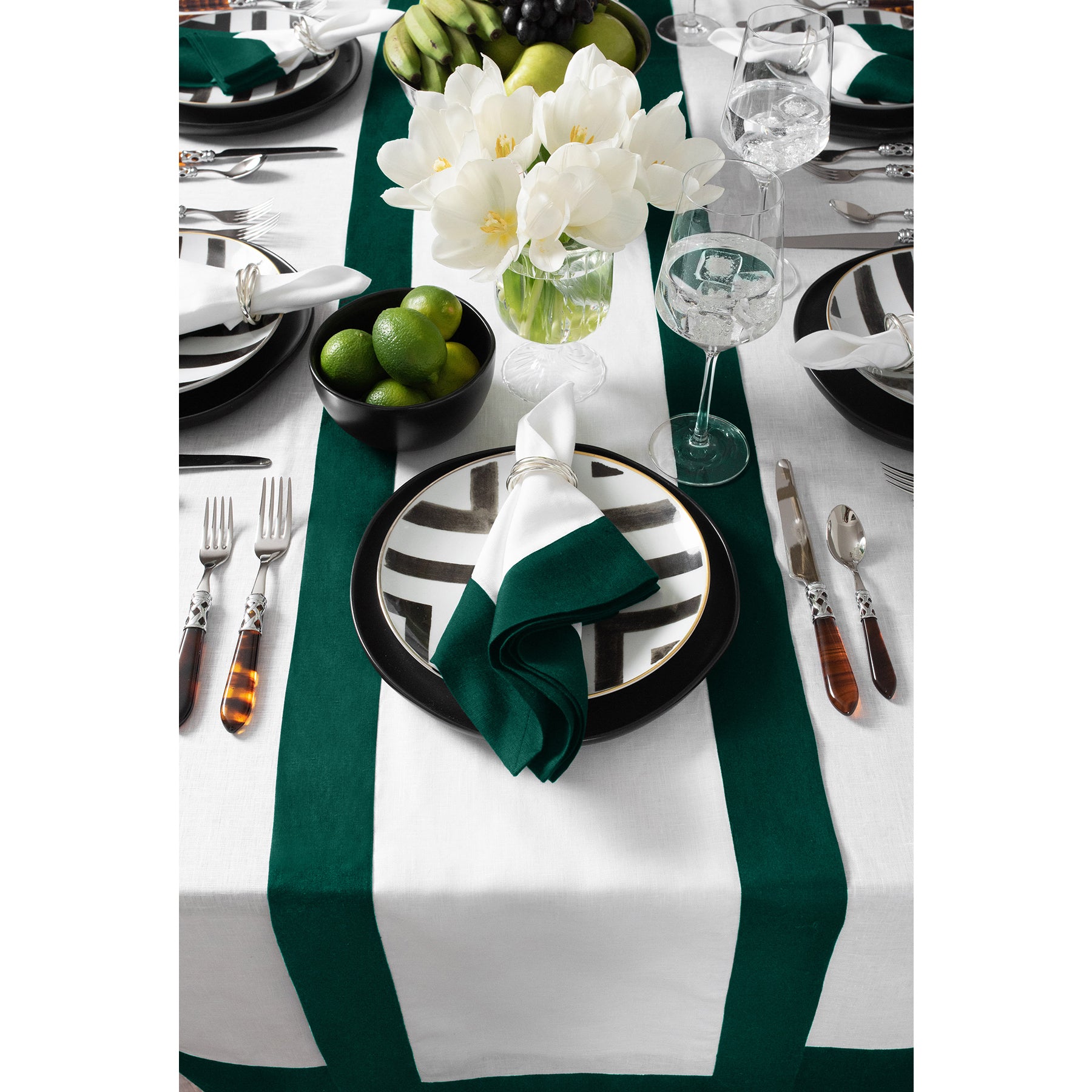 Stylish Contempo Table Runner for Dining & Decor - Elegant Home Tablecloth for Parties, Weddings & Holidays