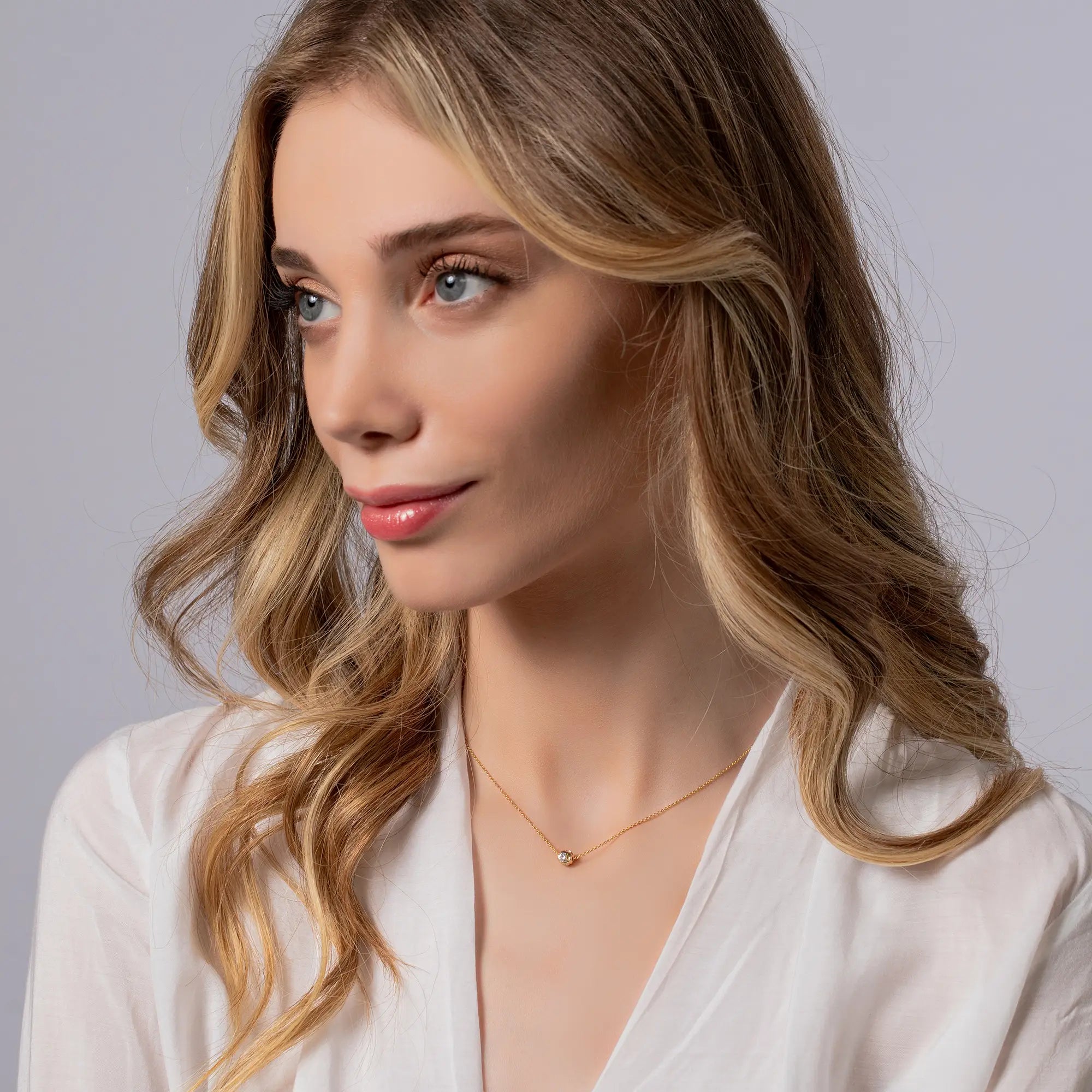 Elegant Sphere Necklace for Women - Minimalist Silver Pendant Jewelry - Perfect for Everyday Wear, Gifts & Special Occasions