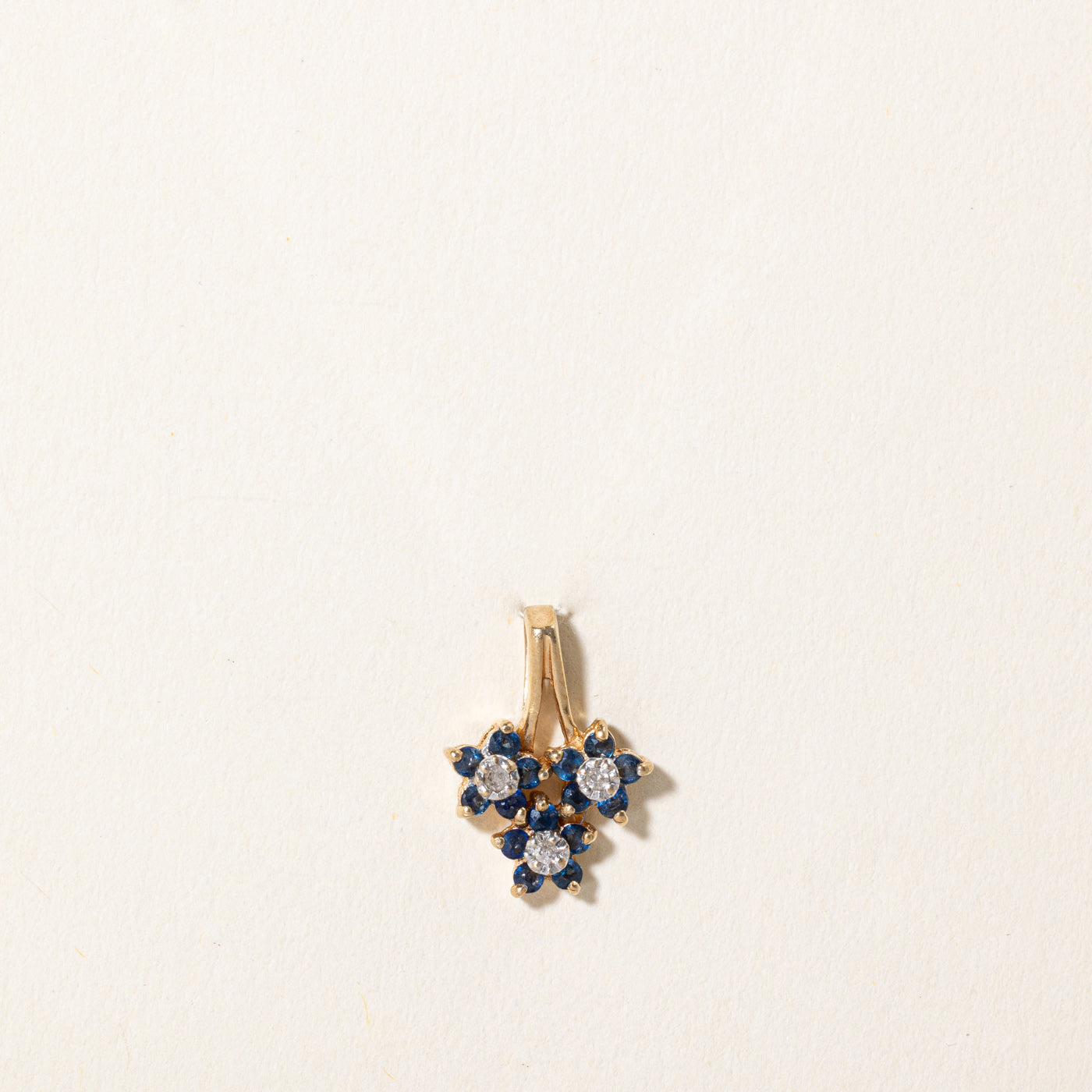 Exquisite 0.50ctw Sapphire & Diamond Flower Pendant Necklace - 0.03ctw Diamond Accents | Elegant Jewelry Gift for Women | Perfect for Weddings, Anniversaries & Special Occasions