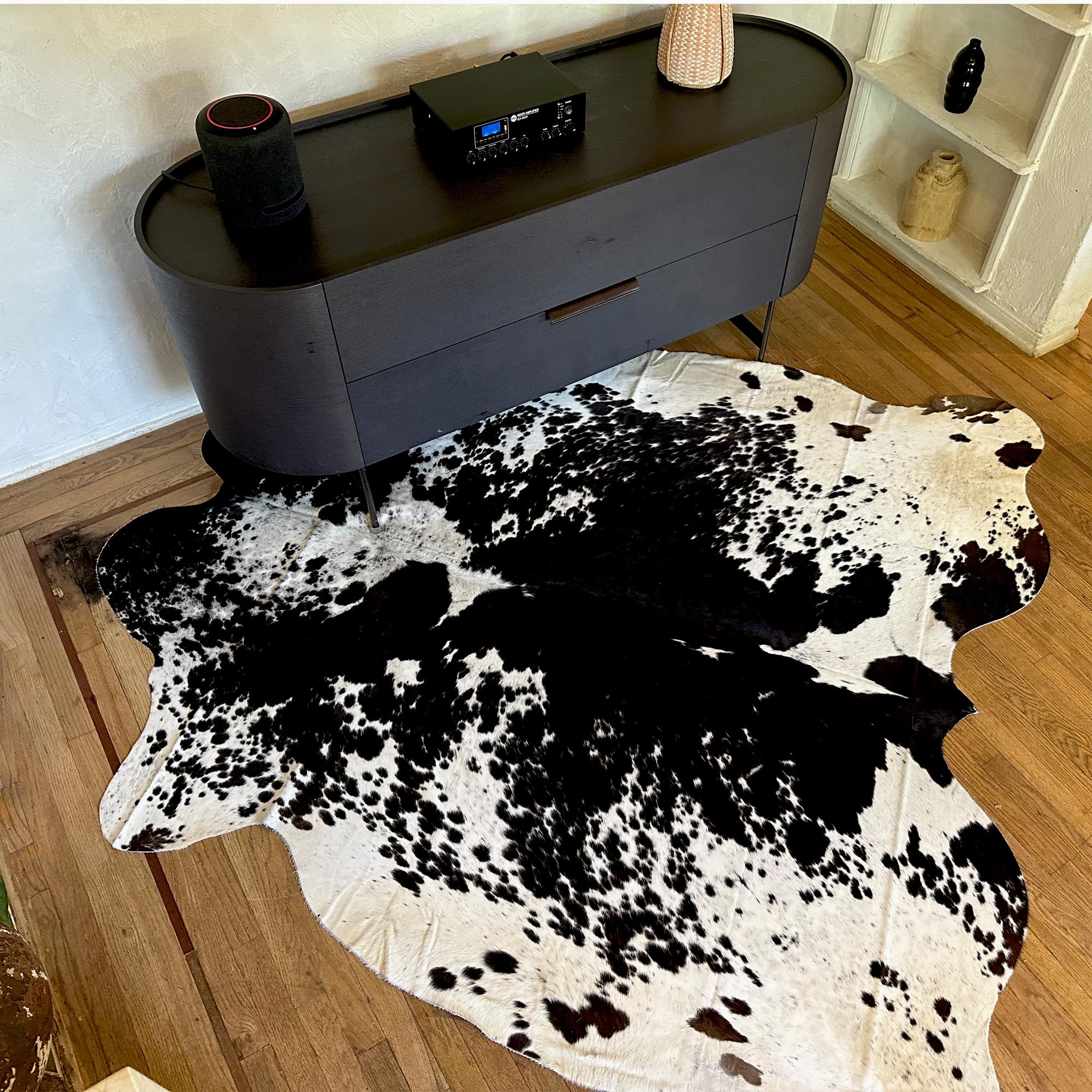 Genuine Cowhide Rug - Natural Leather Hide Rugs for Living Room & Bedroom - Real Cowhide Rug for Rustic Home Decor - Black Speckled Cowhide Rugs Collection - Perfect for Farmhouse Style, Western Decor & Cozy Cabin Interiors