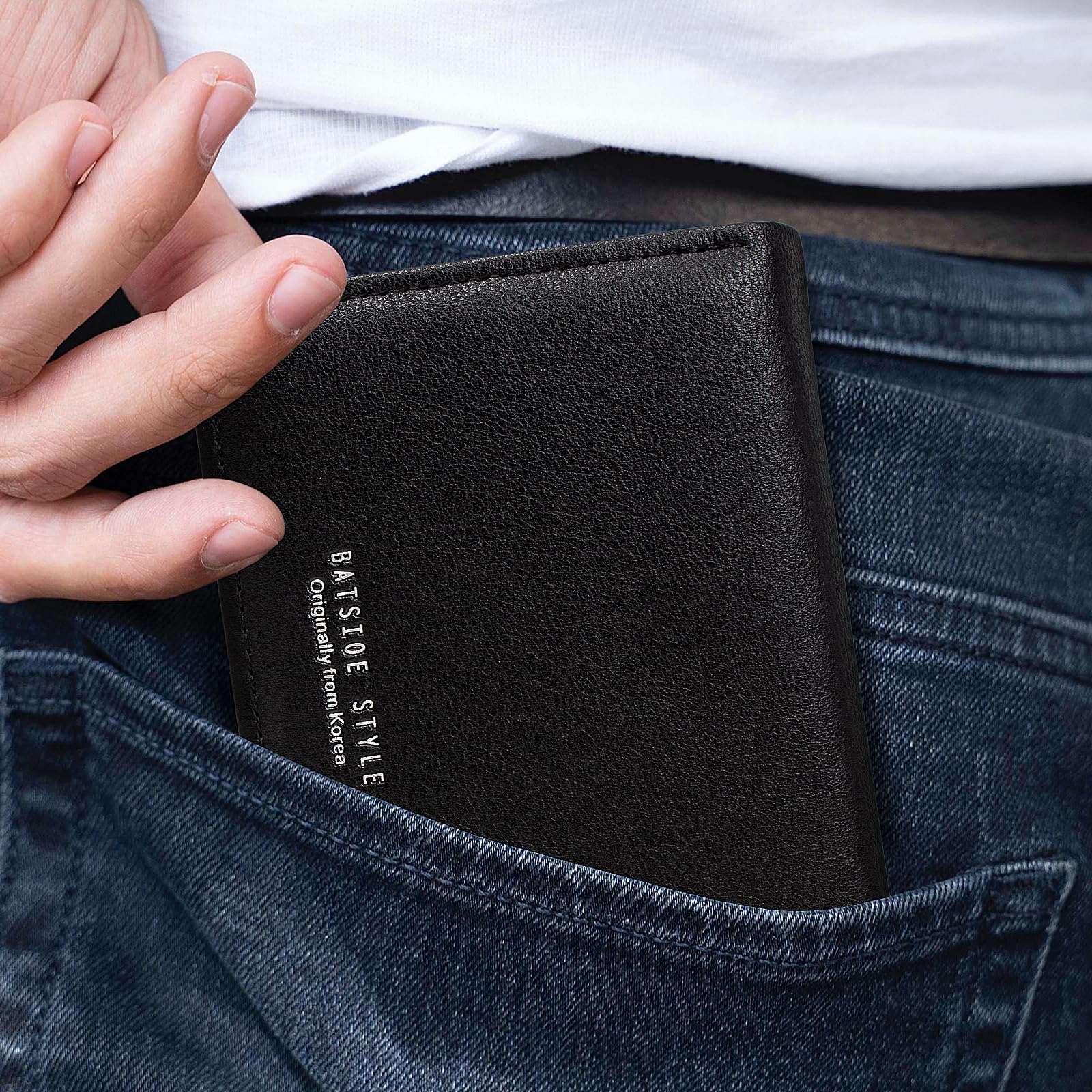 SUMGOFO Slim RFID Blocking Leather Wallet for Women - Mini Bifold Card Holder with Zipper Pocket & Coin Purse (Black) | Perfect for Everyday Use, Travel & Gift Giving