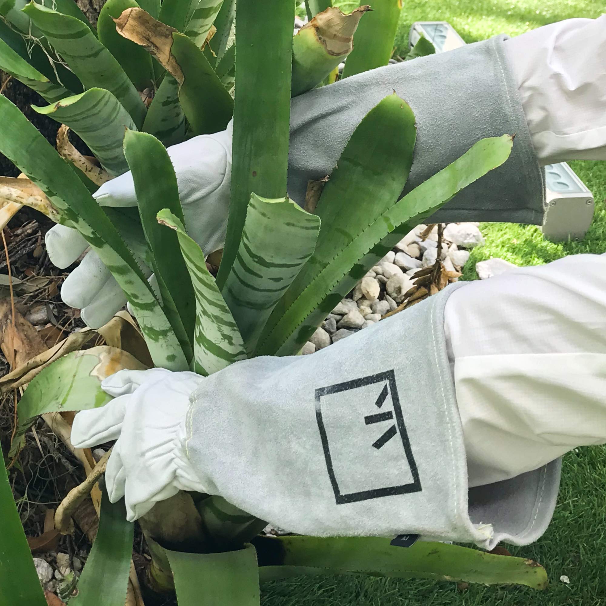 Premium Leather Rose Pruning Gloves for Women - Cut-Resistant Long Gauntlet Gardening Gloves for Rose Bushes & Thorny Plants (White, Cowhide) - Ideal for Rose Gardening, Landscaping & Outdoor Work Protection