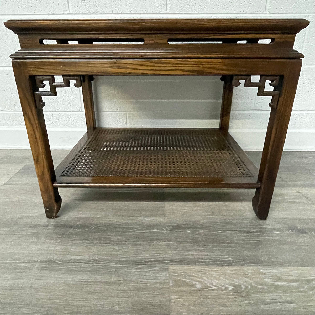 Solid Wood End Table - Sturdy & Stylish Nightstand for Bedroom, Living Room - Perfect for Coffee, Books, and Decor