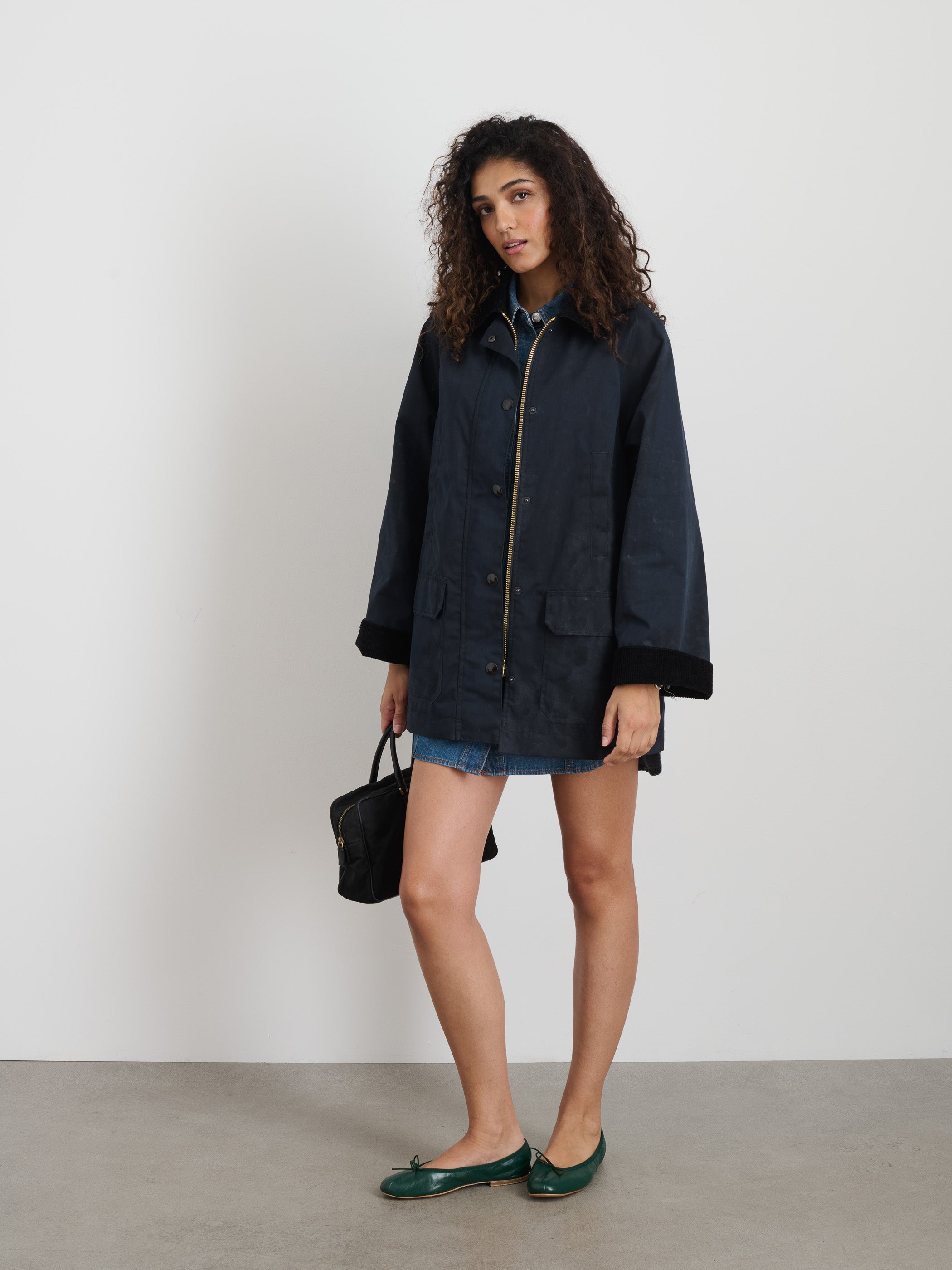 Chiltern Street Waxed Cotton Jacket for Men & Women - Waterproof Outdoor Coat for Hiking, Travel & Everyday Wear