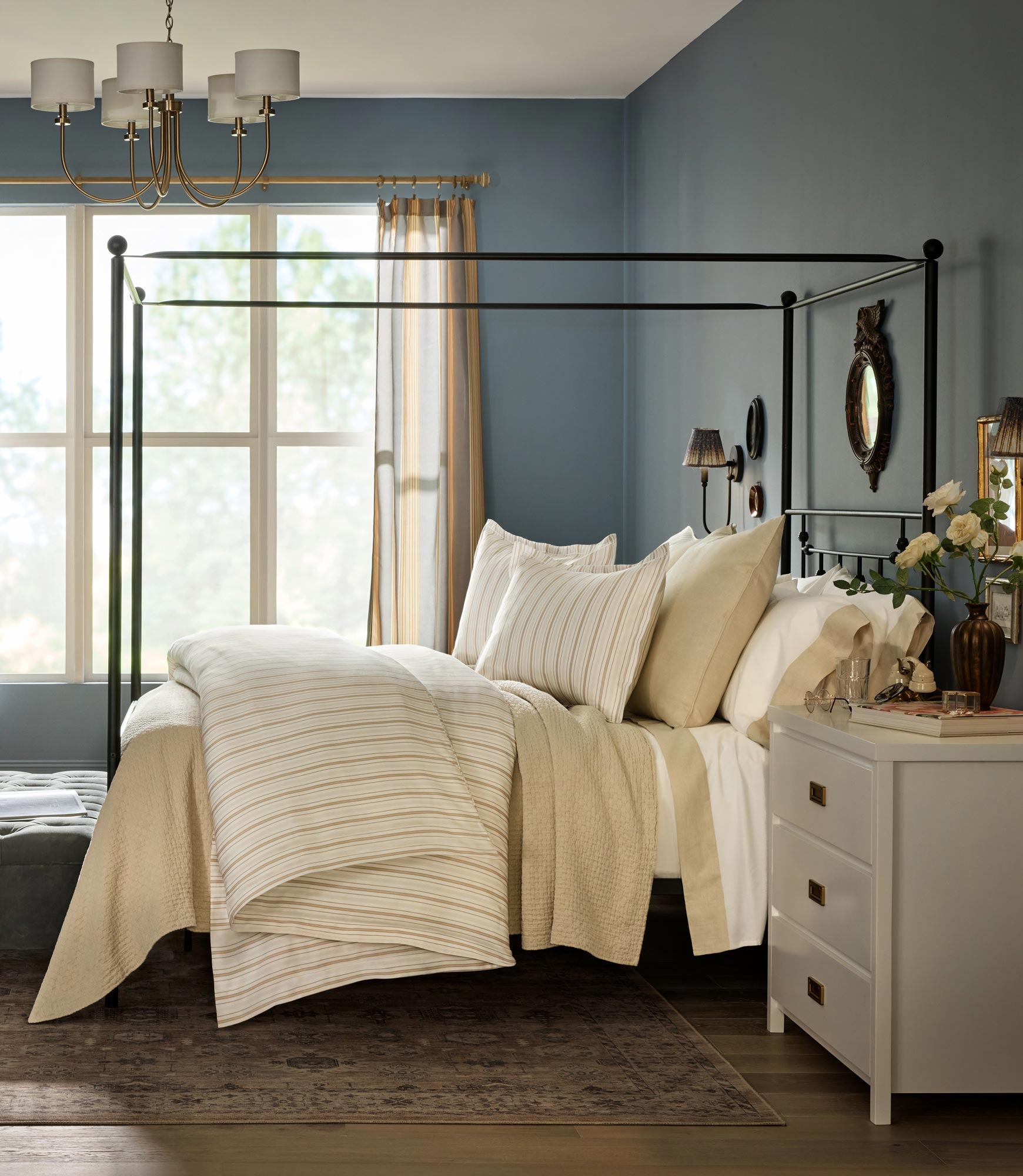 Luxury Classic Printed Duvet Cover Set - Queen Size Bedding with Pillowcases - Soft & Breathable Cotton - Perfect for Master Bedroom, Guest Room & Dorm Decor