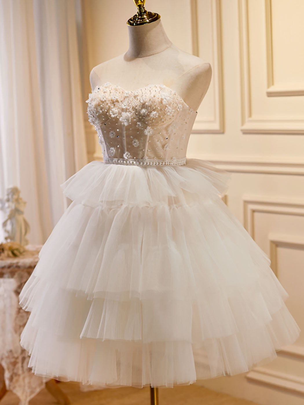 Beige Sweetheart Neck Tulle Puffy Short Prom Dress for Homecoming, Quinceañera, Party - Elegant Beige Formal Dress for Teens & Juniors