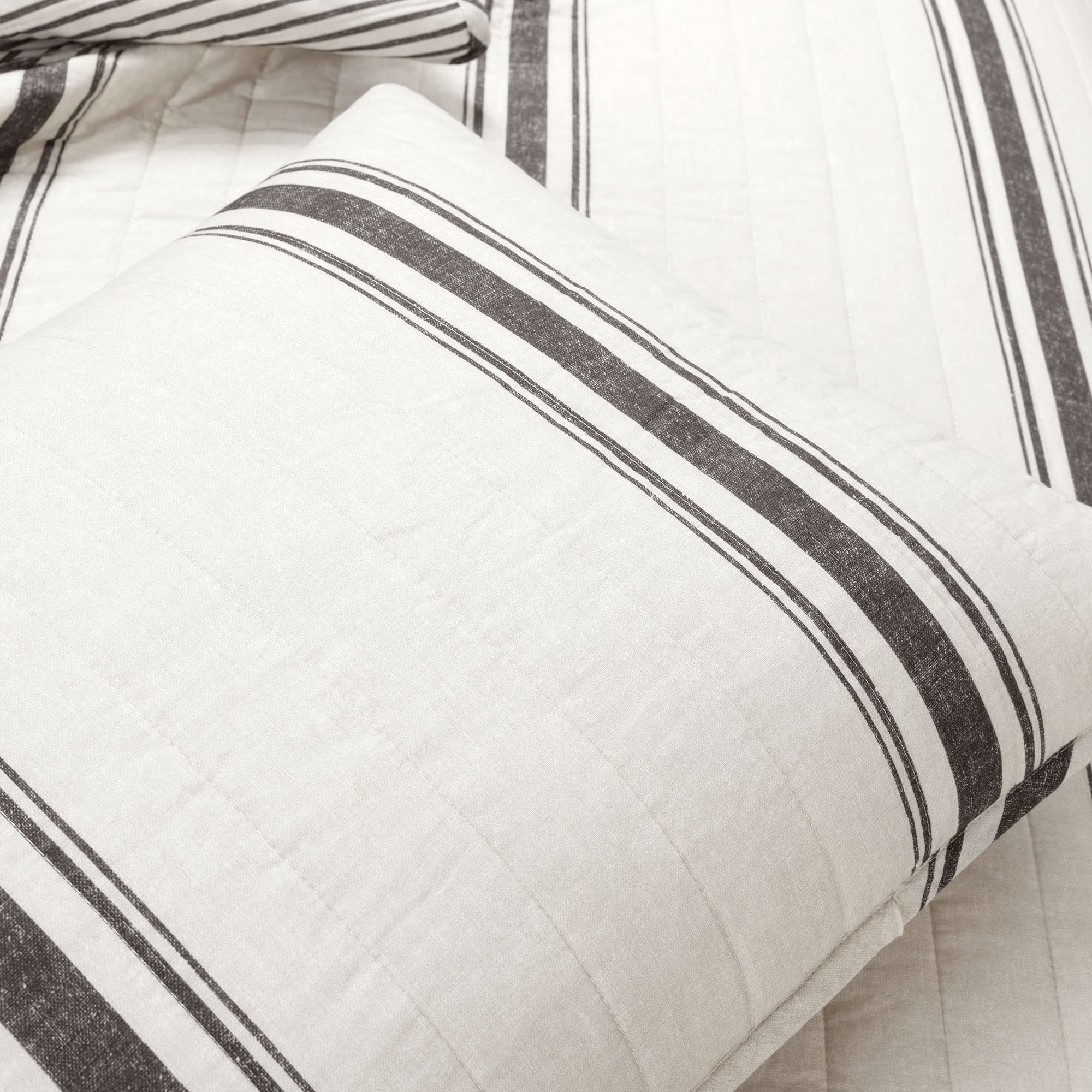 Lush Decor Reversible Cotton Quilt Set - 3 Piece King Size Farmhouse Bedding in Black & White Stripes | Cozy Rustic Decor for Modern Farmhouse Bedrooms | Perfect for Guest Rooms, Master Bedrooms & Cozy Winter Nights