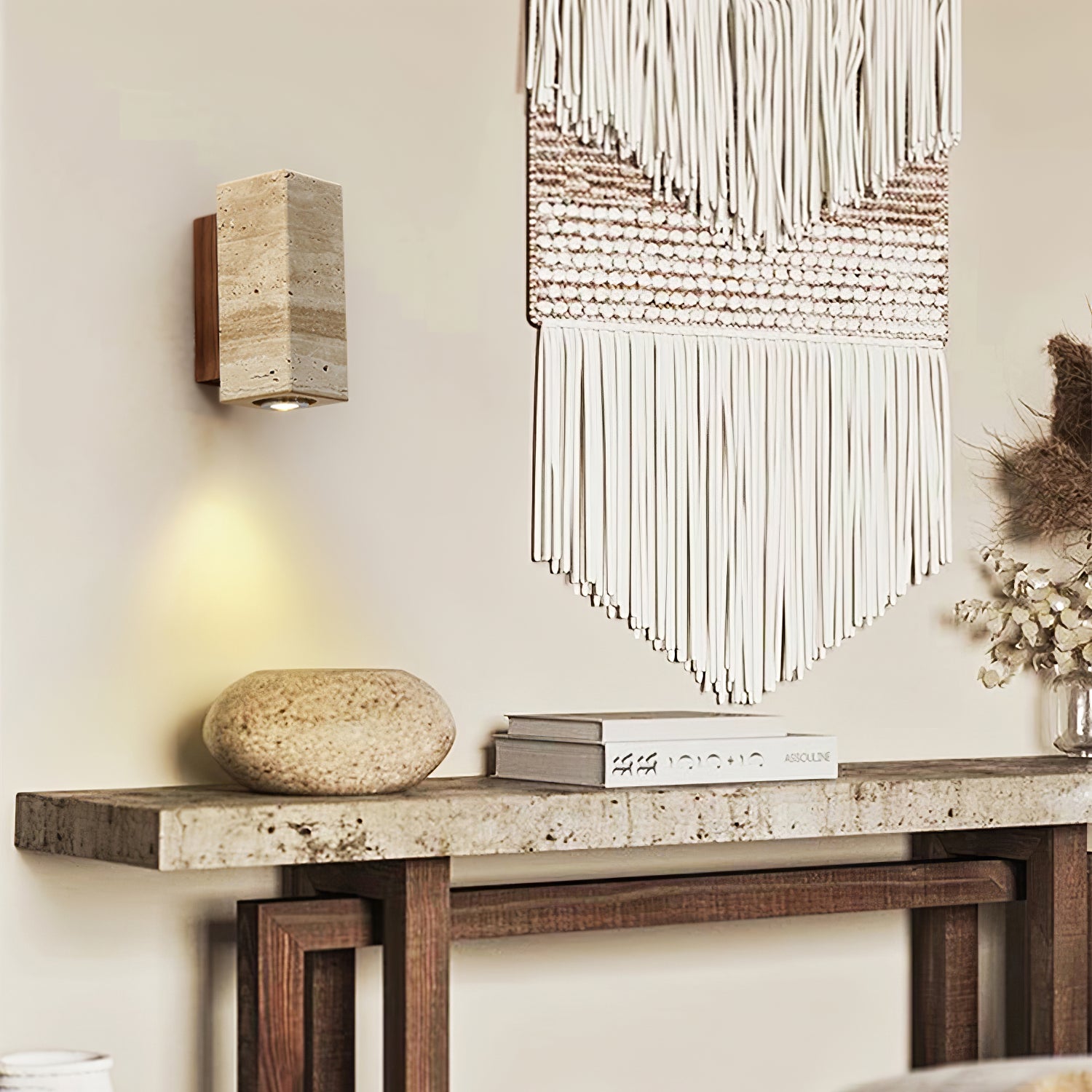 Modern Plug-in Wall Sconce with Adjustable Arm - Perfect for Bedroom, Living Room & Hallway Lighting