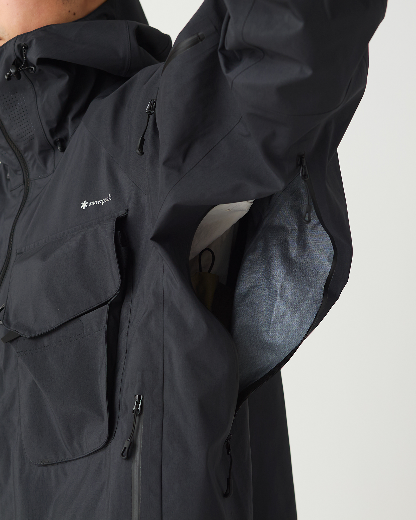 SR 1 GORE-TEX Storm Shield Waterproof Wading Jacket for Fishing & Outdoor Adventures - All-Weather Protection for Hiking, Hunting & Extreme Conditions