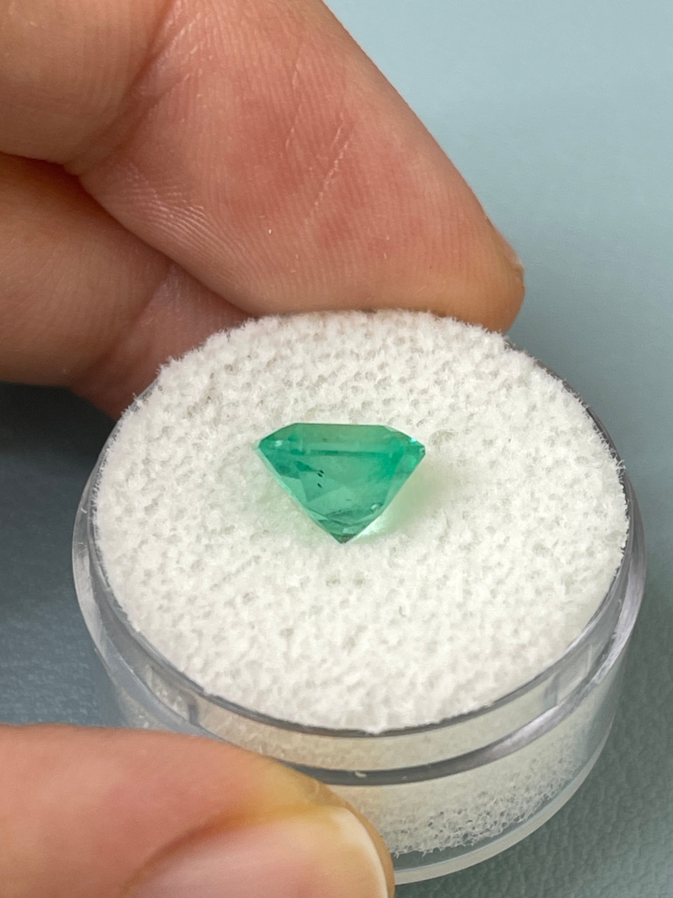 2.76 Carat 9x8mm Natural Colombian Emerald - Yellowish Green Loose Gemstone, Asscher Cut for Jewelry Making, Engagement Rings & Luxury Gifts