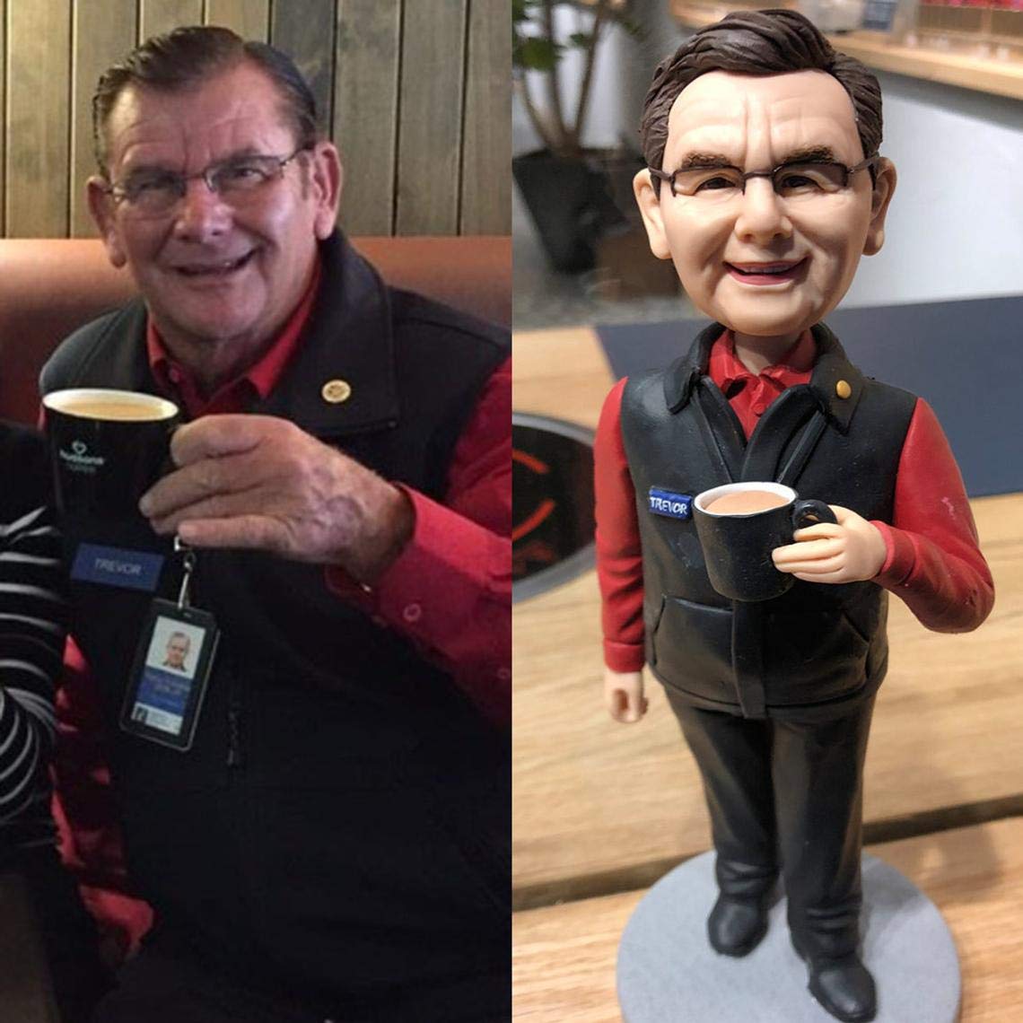 Customized Bobblehead Figurine - Realistic Handmade Polymer Clay Sculpture for Grandparents, Personalized Memorial Keepsake for Deceased Loved Ones | Perfect for Grandparents' Day Gifts, Memorial Display, and Family Keepsakes