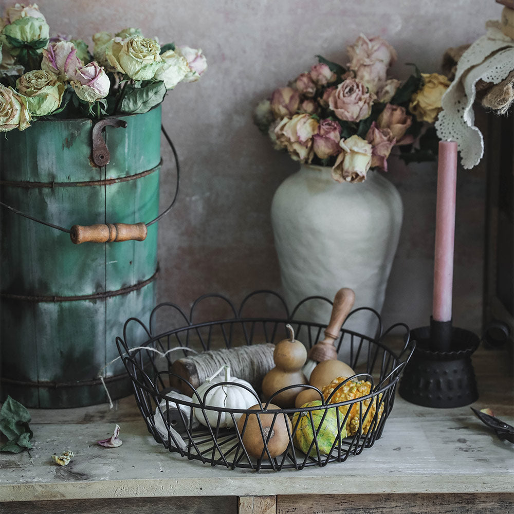 Elegant Petal Wire Basket - Rustic Home Decor Storage Organizer for Bathroom, Kitchen, or Office | Perfect for Towels, Fruits, and Magazines