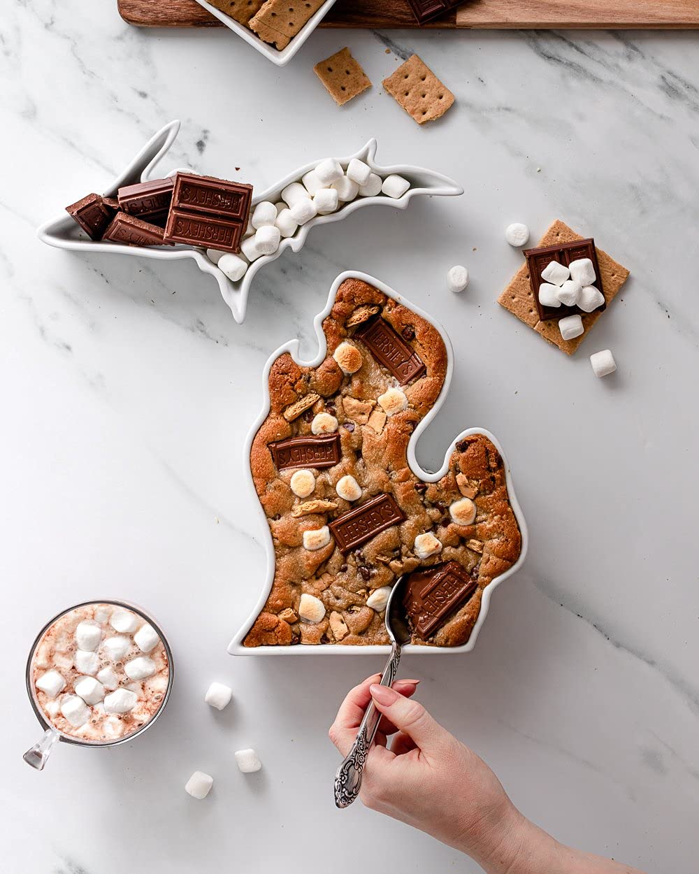 Michigan Shaped Porcelain Baking Dish - Oven, Microwave & Dishwasher Safe Serving Platter for Parties, Home Decor & Gift Giving