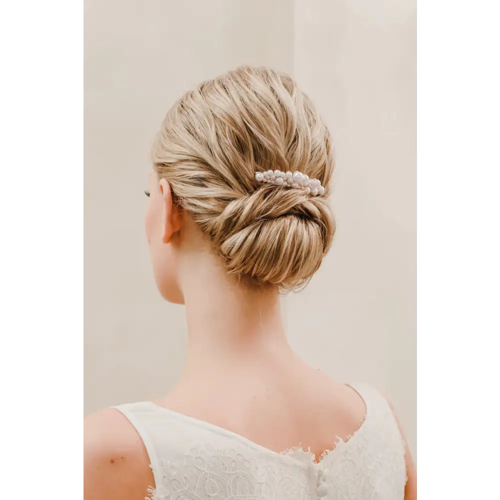 Elegant Pearl Hair Comb - Vintage Bridal Hair Accessories for Women, Perfect for Weddings, Prom, and Special Occasions