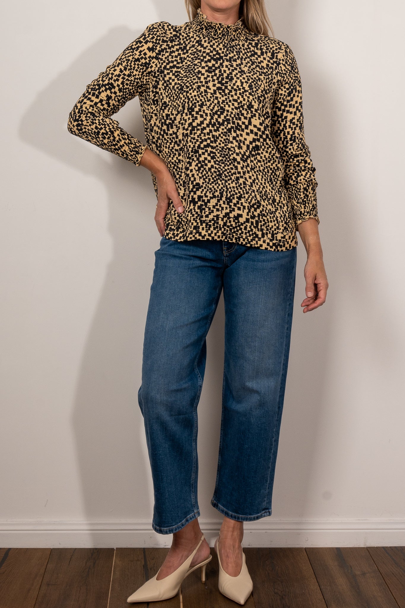 ELK Veda Women's Turtleneck Top - Sinda Print Long Sleeve Blouse for Fall/Winter | Office Wear, Casual Outfits & Holiday Fashion