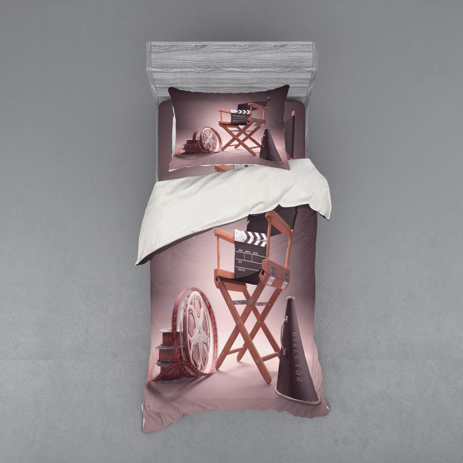 Ambesonne Movies Duvet Cover Set - Directors Chair & Film Studio Design with Strip Ribbon Storyboard - 3 Piece Bedding Set Includes Sham & Fitted Sheet - Twin Size in Umber Black & Brown - Perfect for Movie Lovers' Bedroom Decor & Film Themed Rooms
