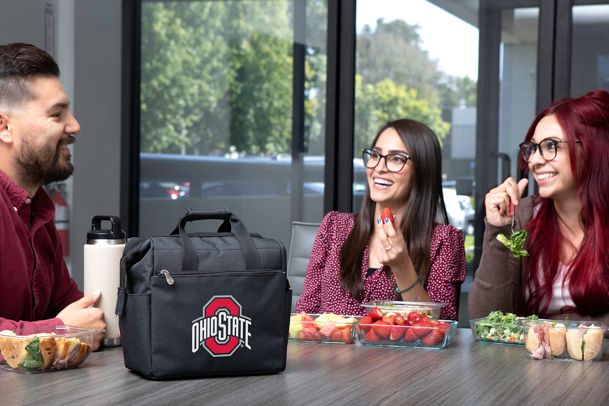PICNIC TIME NCAA Unisex Adult On The Go Lunch Cooler - Portable Insulated Bag for Picnics, Work, School & Outdoor Adventures