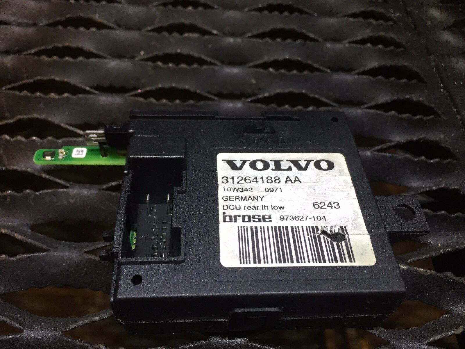 2005-2011 Volvo S40 Rear Driver Side Power Window Regulator Replacement - OEM Quality - Perfect for Window Repair & Maintenance
