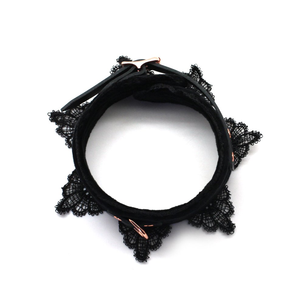 SMspade Black Lace Leather Choker Collar with Leash Set - Adjustable BDSM Bondage Gear for Women, Perfect for Role Play, Fetish Parties & Sensual Encounters