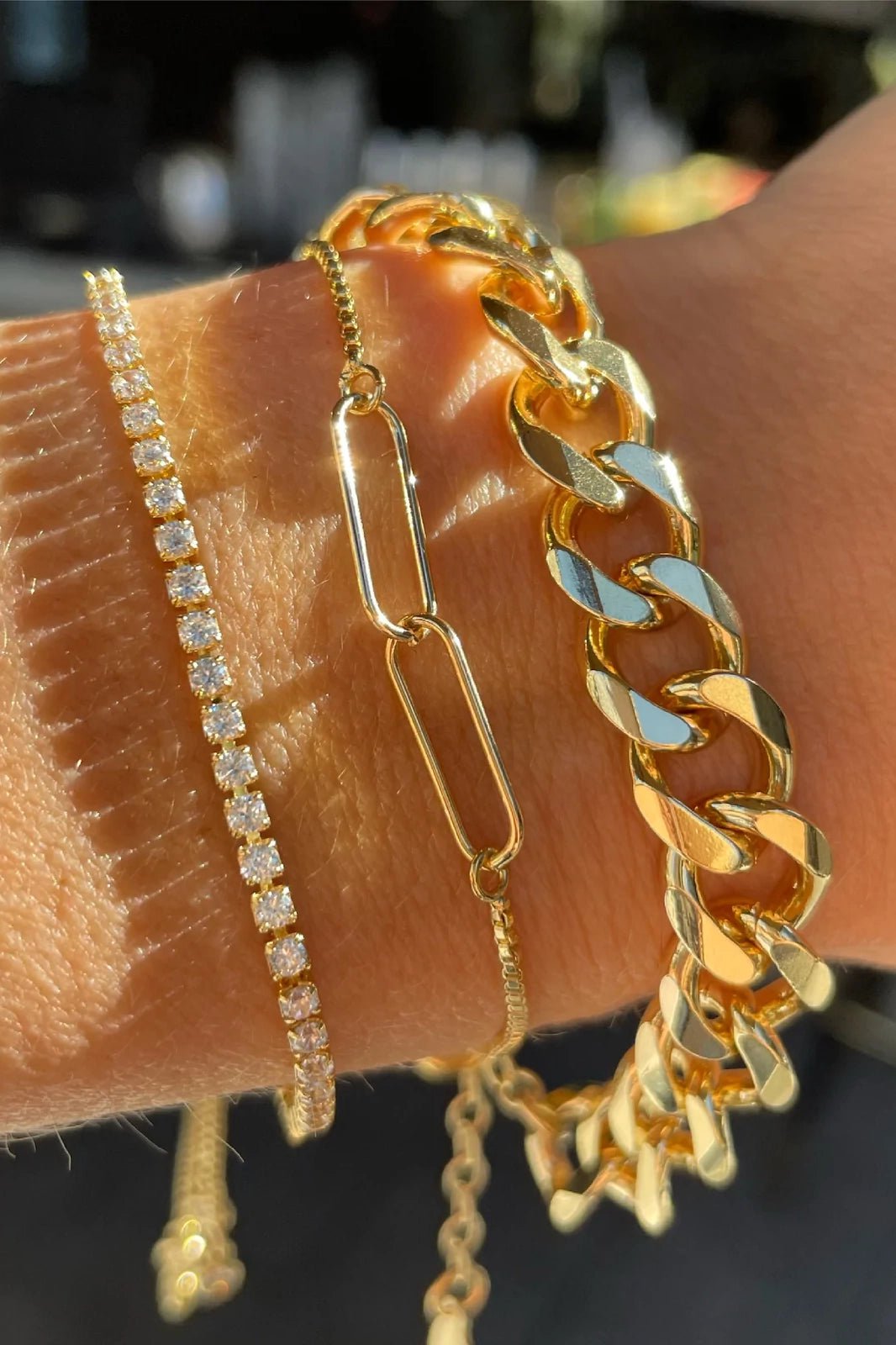 Charlie Chain Bracelet for Women - Elegant Gold & Silver Cuff Bracelet - Perfect for Everyday Wear, Parties & Gifts