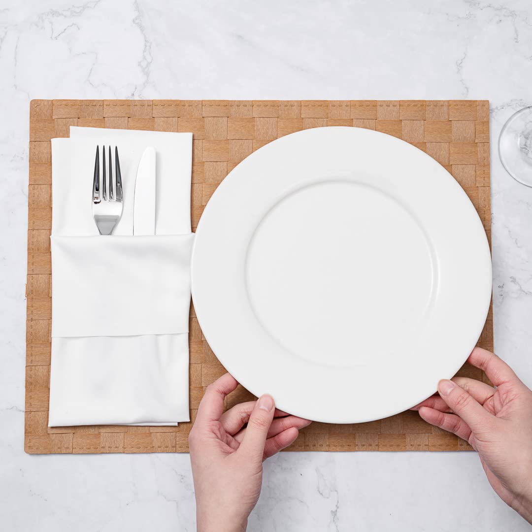 Restaurantware Macroweave 16 x 12 Inch Woven Placemats Set of 6 - Durable Gold Plastic Table Mats for Dining, Easy to Clean Rectangle Placemats for Home & Restaurant Use - Perfect for Everyday Meals, Dinner Parties & Holiday Gatherings