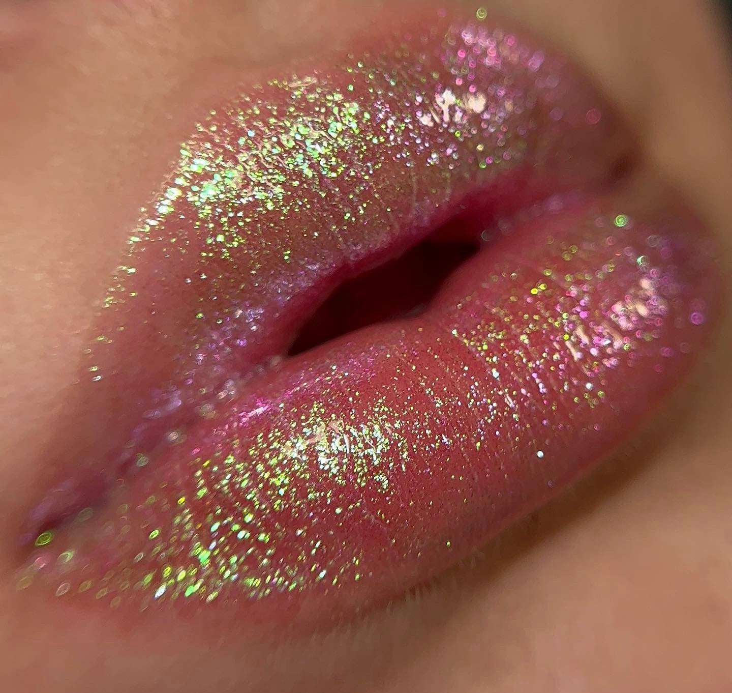 Fun House Multichrome Lip Dewy Gloss - Shimmering High Shine Lip Gloss for Everyday Wear & Special Occasions