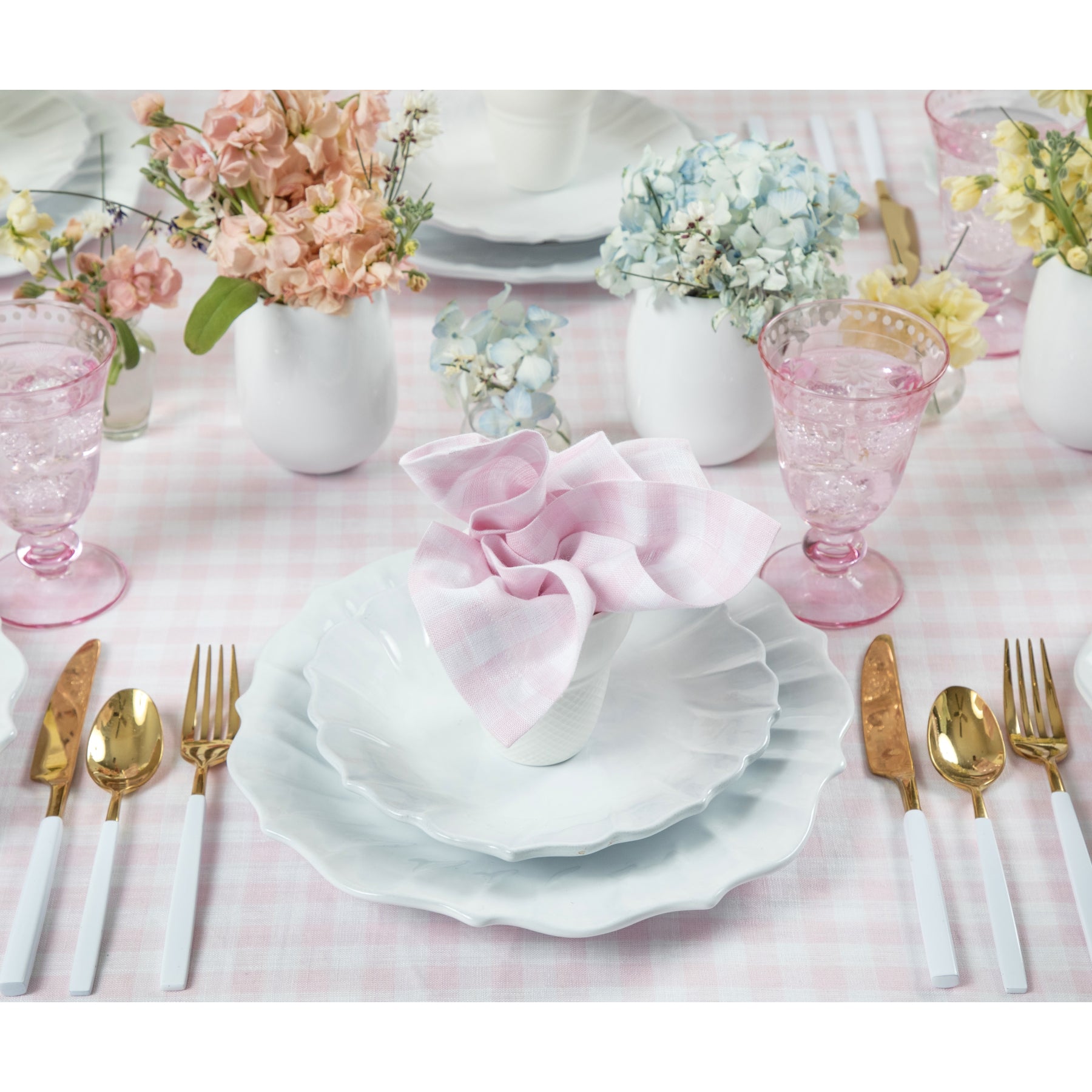 Premium Gingham Checkered Napkins Set of 4 - 100% Cotton Kitchen & Dining Cloth for Parties, Picnics, and Everyday Use