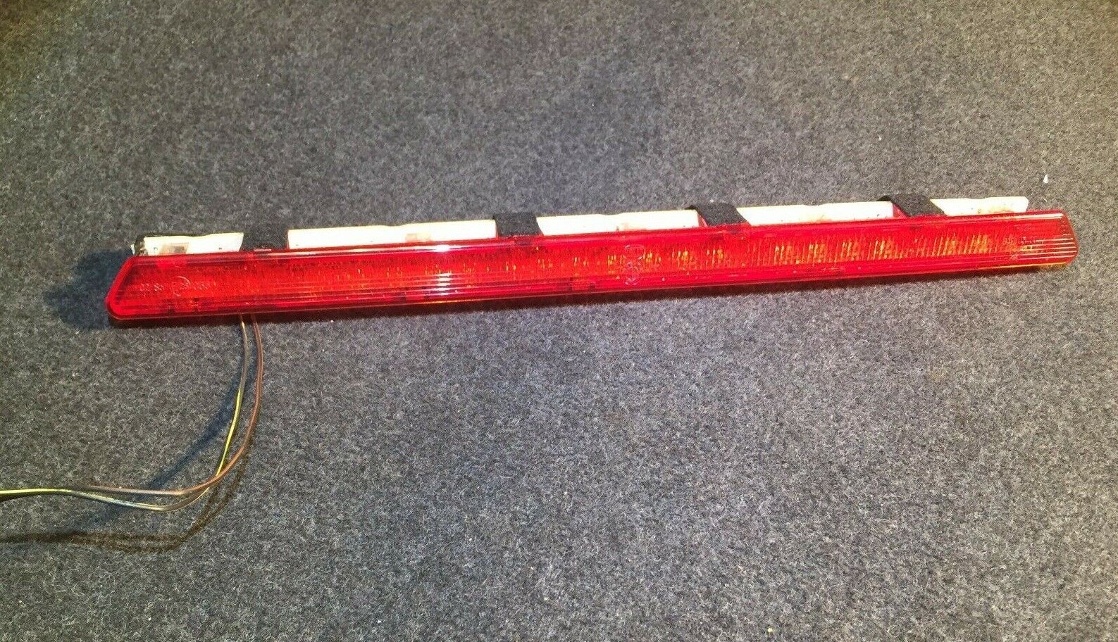 2002-2008 BMW E65 745i OEM Rear Deck Third Brake Stop Light - Perfect for Night Driving & Enhanced Safety