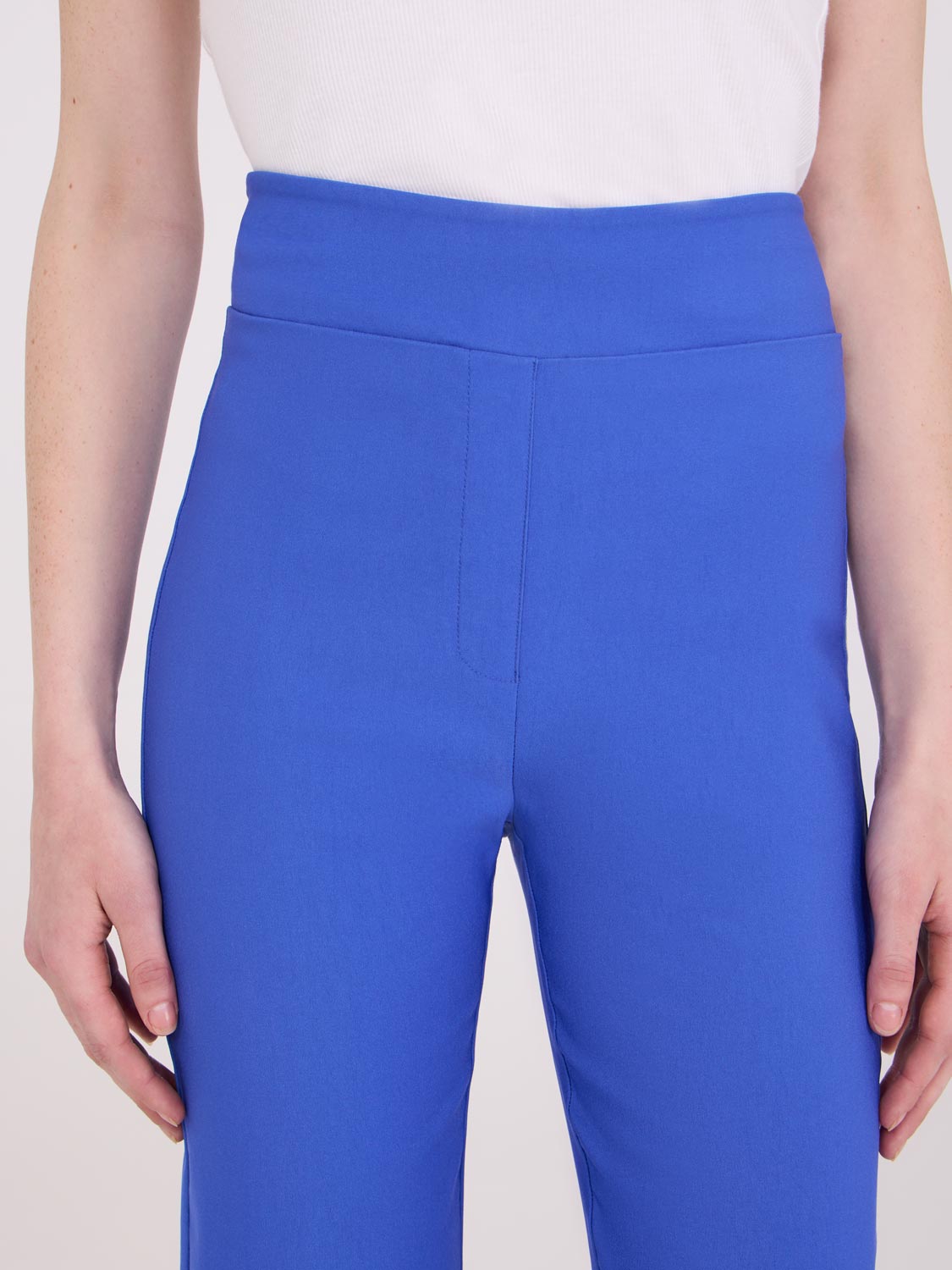 Stylish Women's Capri Pants with Slit Hem - High Waisted Summer Cropped Pants for Casual Outings & Beach Vacations
