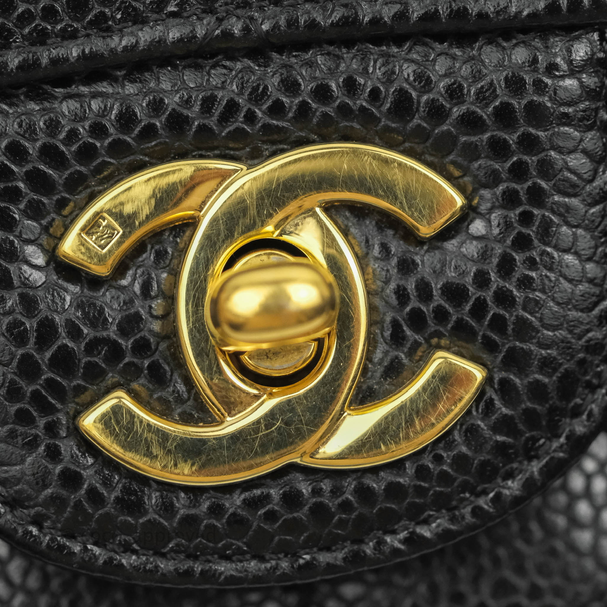 Chanel Classic M/L Medium Double Flap Bag in Black Caviar Leather with 24K Gold Hardware - Perfect for Luxury Fashion & Evening Events