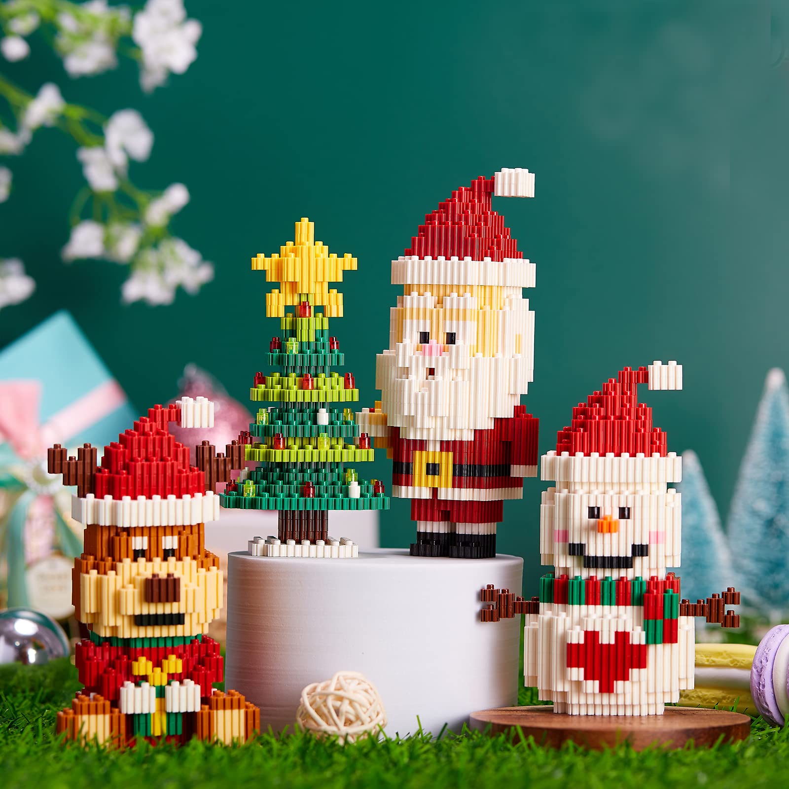 Christmas Snowman Building Blocks - Compatible with Lego Micro Blocks, Stacking Toys for Kids Ages 6-12 | Holiday & New Year Gift for Boys & Girls | Perfect for Christmas Decorations, Winter Playtime & STEM Learning Activities