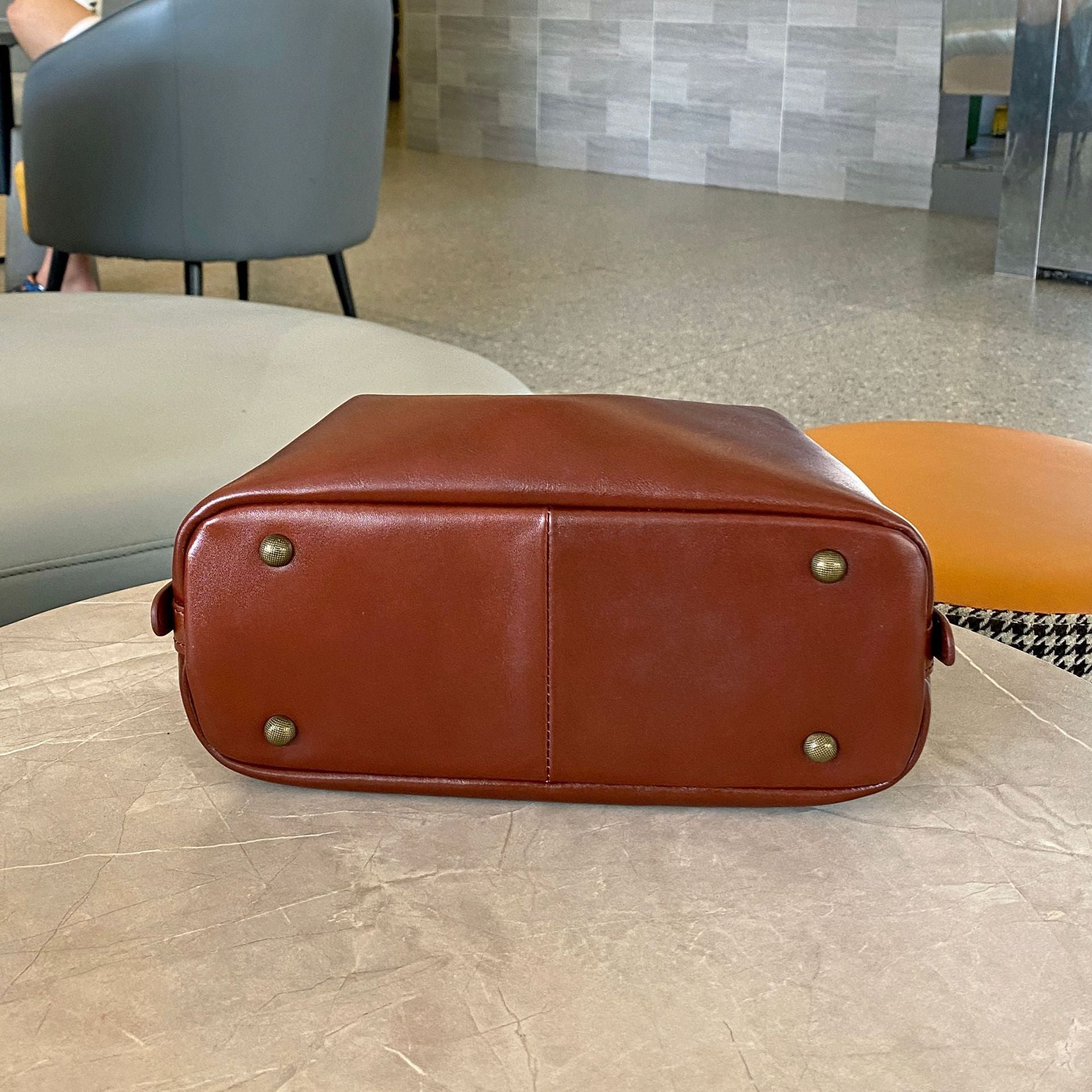 Stylish Convertible Shoulder Bag for Women - Crossbody, Tote & Backpack - Perfect for Work, Travel & Daily Use