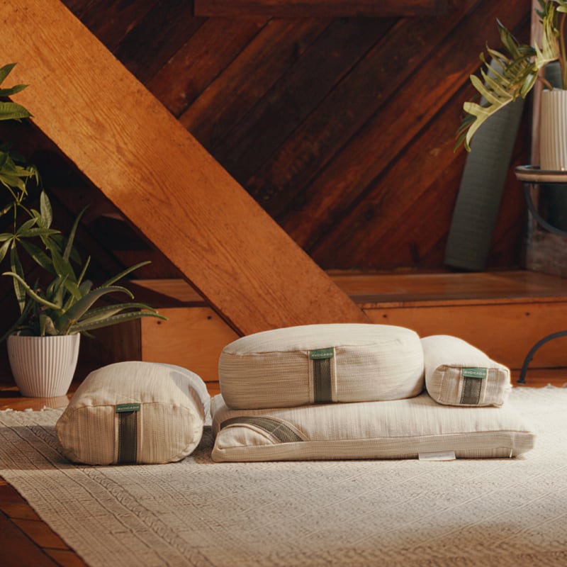Organic Pranayama Yoga Pillow - Premium Meditation Cushion for Yoga, Zen & Mindfulness Practice - Ideal for Home, Studio & Outdoor Use