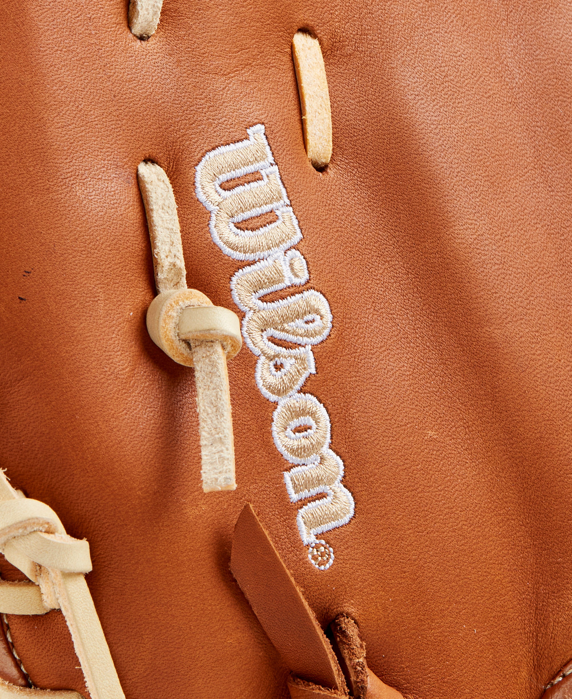 Wilson A1000 1620 12.5