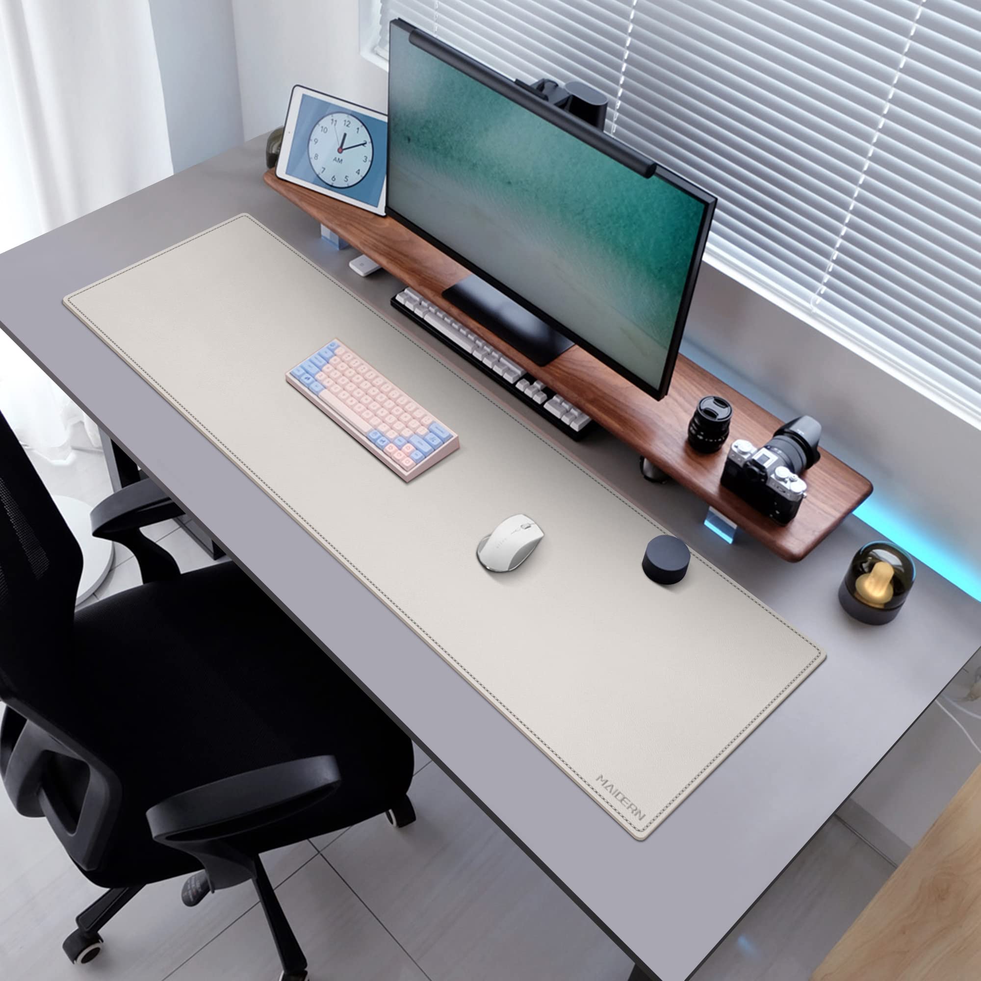 MAIDERN 55 x 15.7 Inch Extra Large Cork & Leather Desk Pad - Dual Sided XXL Desk Mat for Gaming & Home Office - Full Desk Mouse Pad Protector (Cream) | Perfect for Computer Workstations, Writing & Office Decor