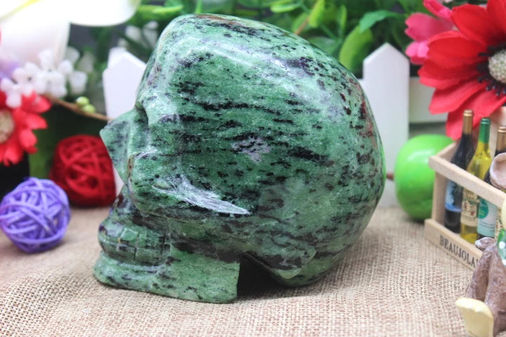 Natural Green Quartz Crystal Skull - 1323g Healing Stone for Meditation, Reiki, and Spiritual Energy Work | Perfect for Home Decor, Yoga Spaces, and Holistic Therapy