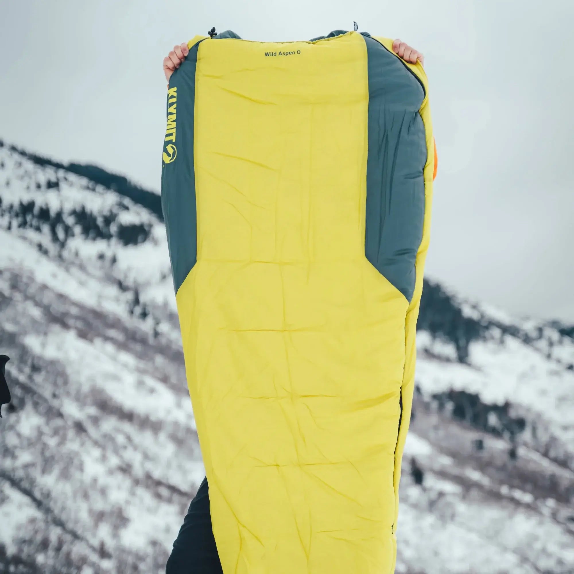 Wild Aspen 0 Degree Sleeping Bag - Ultra Warm Cold Weather Camping Gear for Winter Hiking, Backpacking & Outdoor Adventures