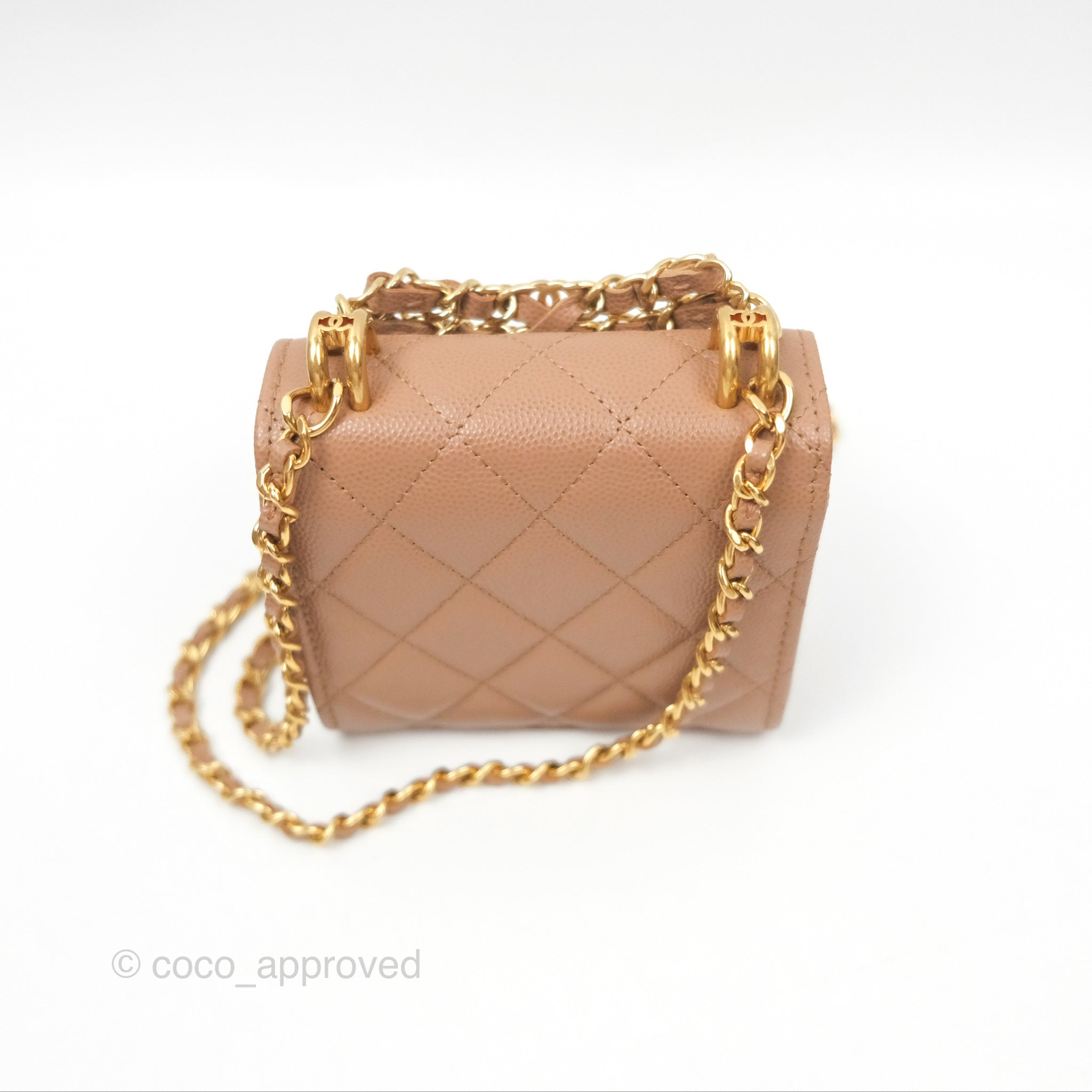 Chanel CC Chain Clutch Bag in Beige Caviar Leather with Gold Hardware - Perfect for Evening Parties & Luxury Events