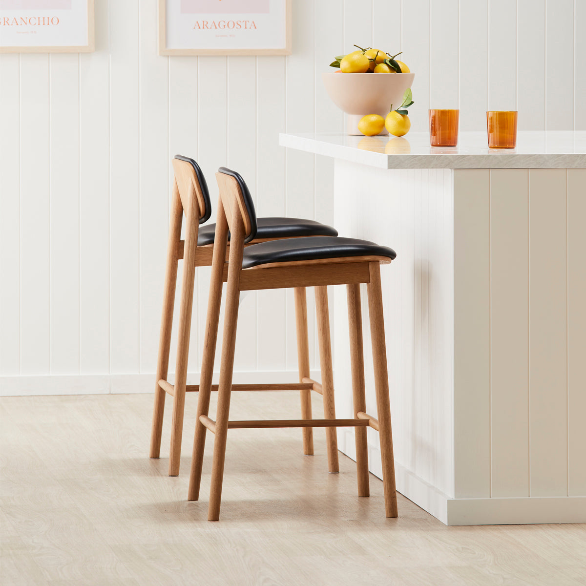 Premium Oak Leather Bar Stool by Lando - Modern Counter Height Stool for Kitchen Island, Home Bar & Dining Room - Comfortable & Durable Leather Seat with Solid Wood Base