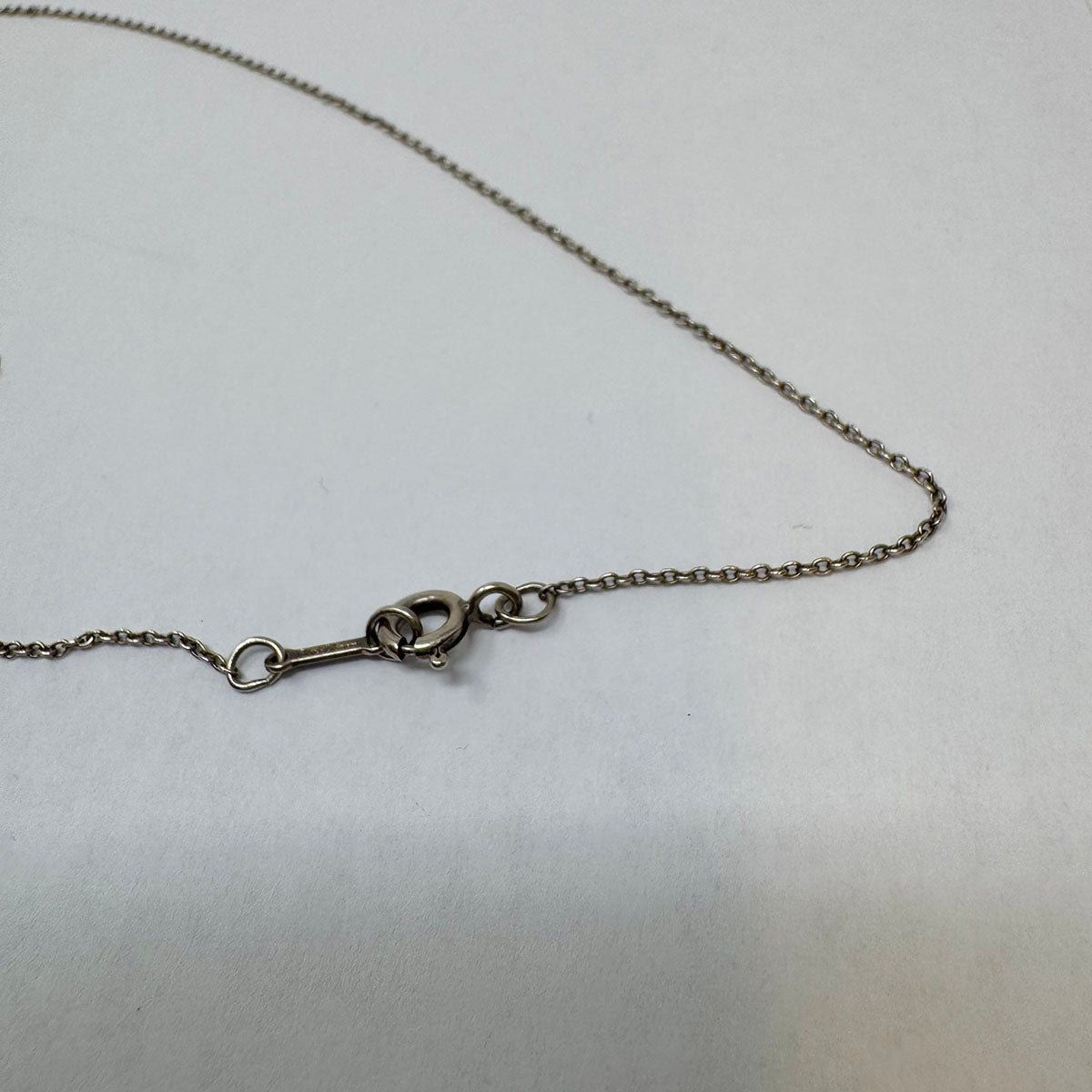 Tiffany & Co. Daisy Flower Pendant Necklace - Sterling Silver Floral Charm Jewelry for Women - Perfect for Everyday Wear, Gifts & Special Occasions