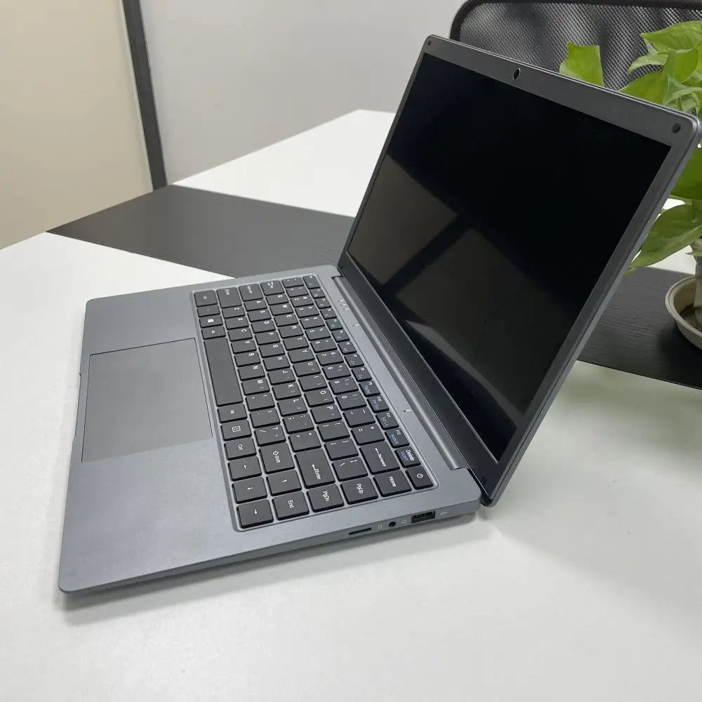 E140 Gaming Laptop - High Performance 15.6