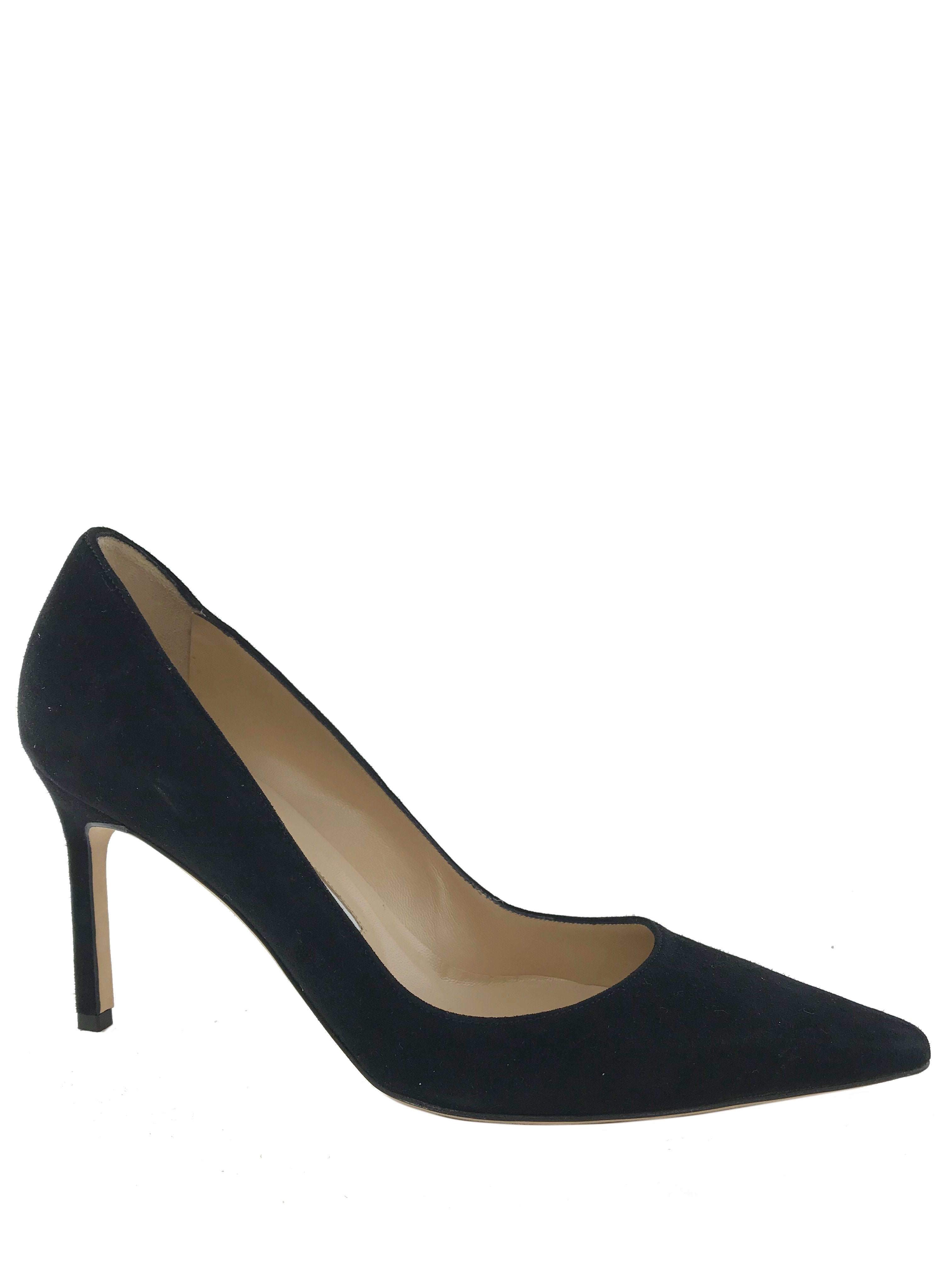Manolo Blahnik BB Suede Pumps Women's Size 7.5 - Elegant High Heel Shoes for Wedding, Party & Evening Events