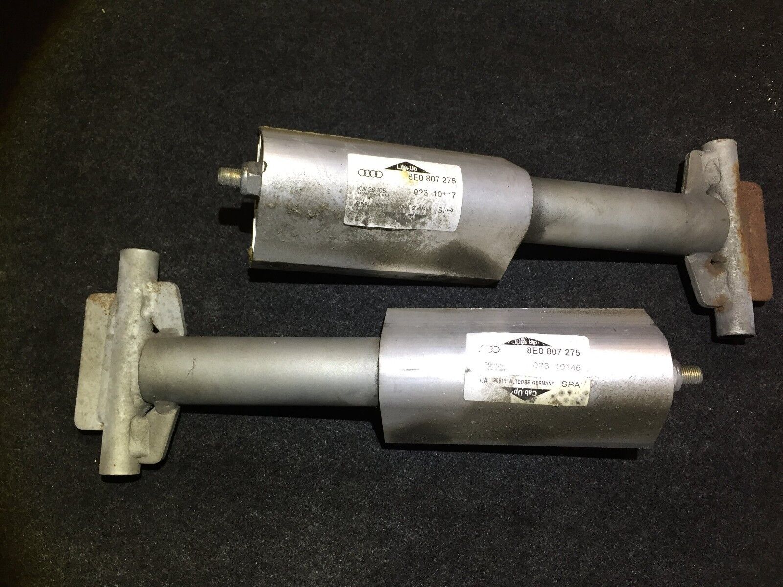 02-06 Audi A4 B6 Convertible Rear Bumper Shock Absorber Bar Pair - OEM Replacement Parts for Smooth Ride & Enhanced Safety - Perfect for Daily Commute & Road Trips