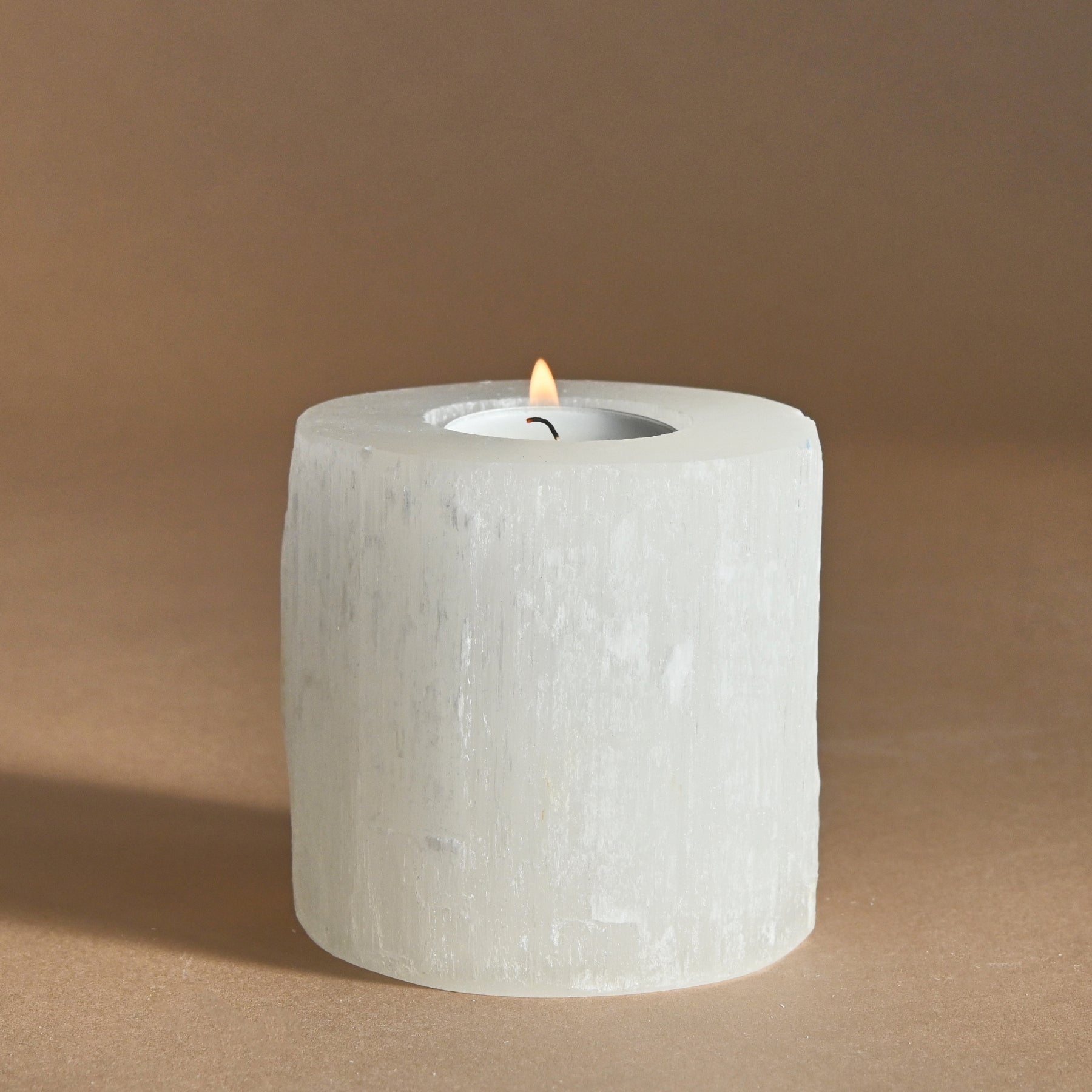 Selenite Candle Holder - Natural Crystal Tea Light Holder for Home Decor, Meditation & Yoga Space, Spiritual Healing & Relaxation