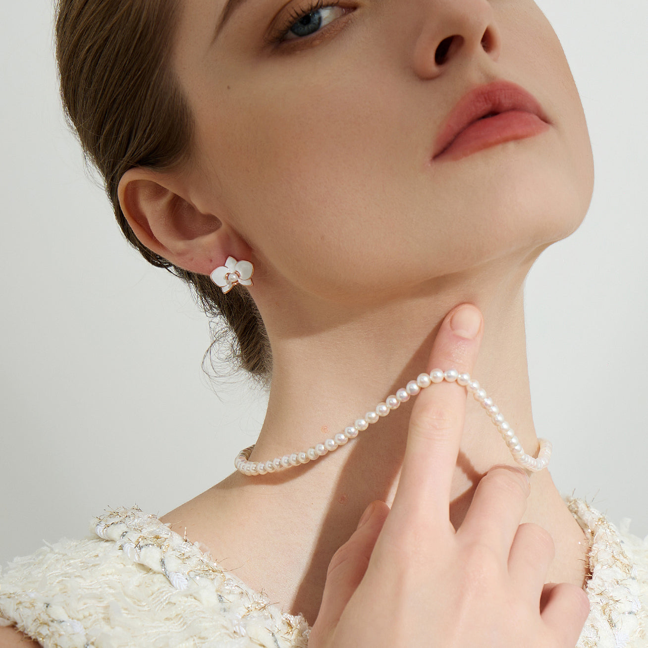 18K Gold Akoya Pearl Necklace with High Luster - Elegant Jewelry for Women, Perfect for Weddings, Parties & Special Occasions