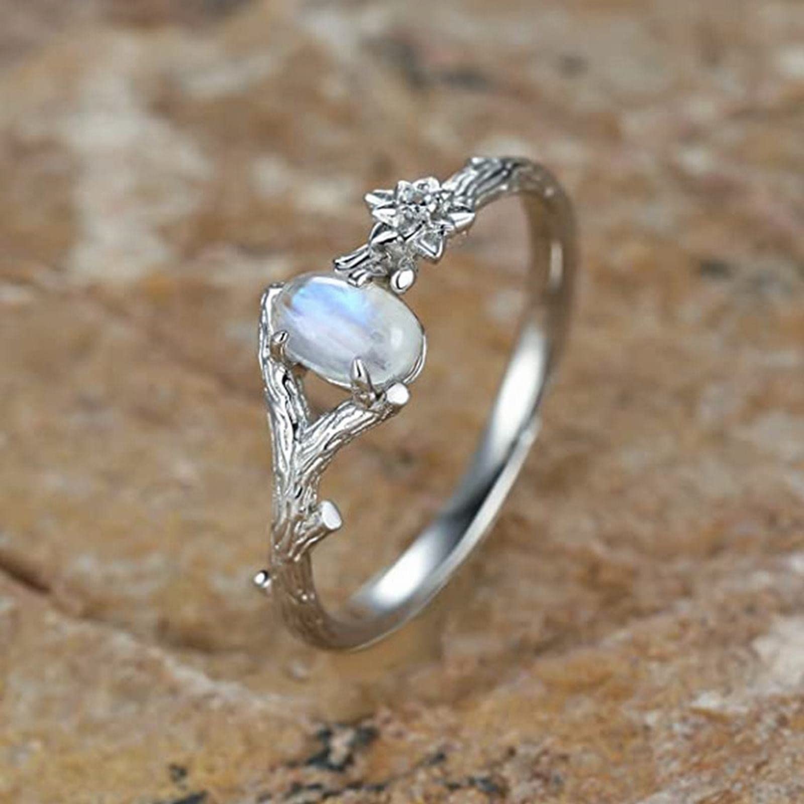 Stylish Leaf Statement Ring with Zircon Inlay for Men & Women - Elegant Cocktail Party Jewelry, Fashion Accessory, Promise Ring Gift (Silver, Size 9) | Perfect for Weddings, Date Nights & Special Occasions