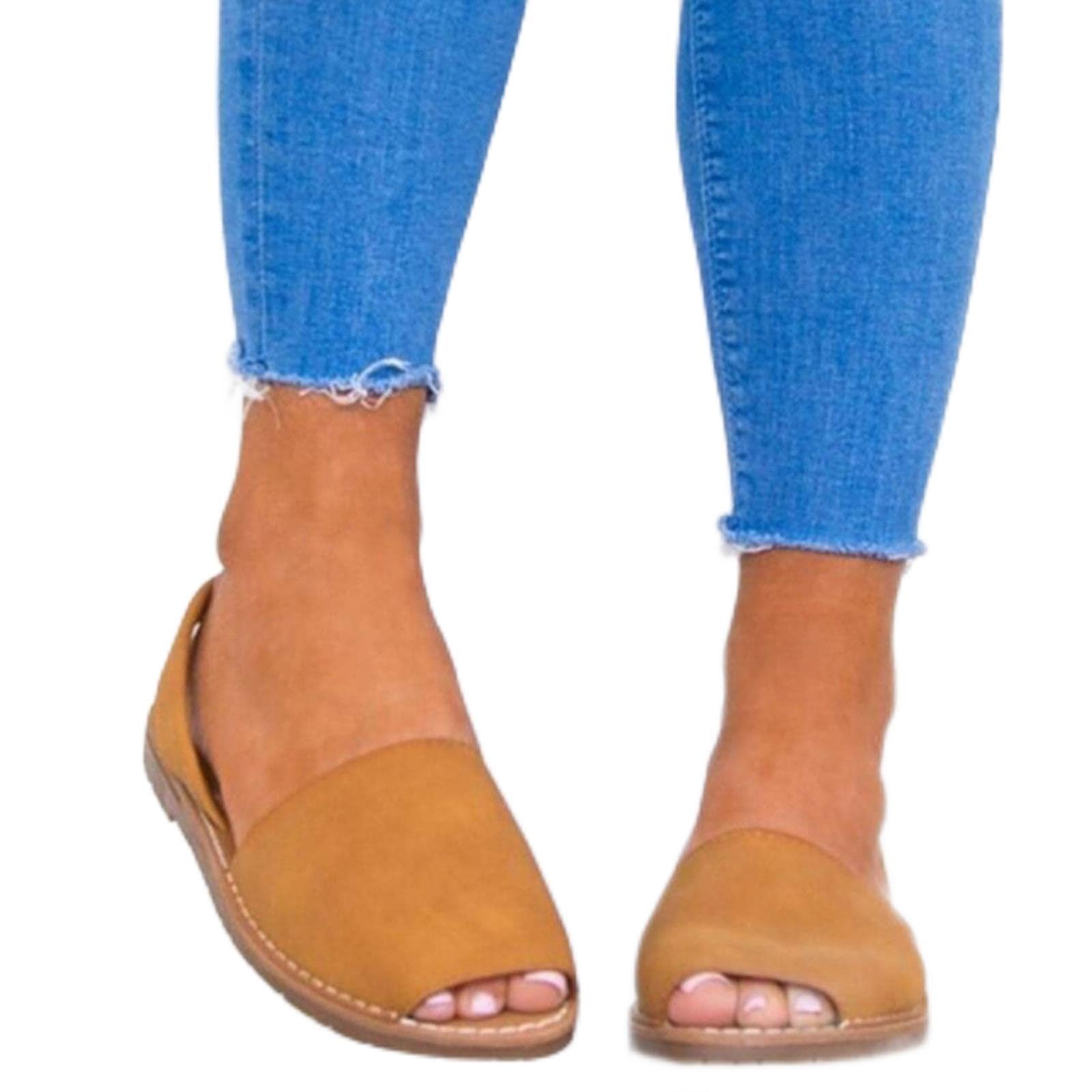Women's Casual Peep Toe Flat Sandals - Comfortable Summer Fashion Shoes in Brown | Perfect for Beach, Vacation & Everyday Wear