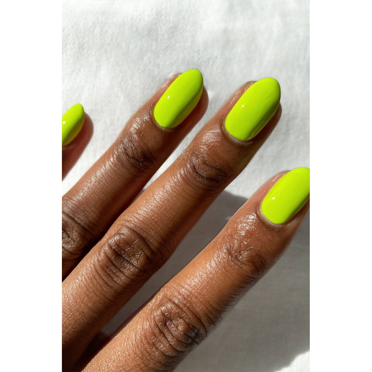 Cirque Colors Electric Daisy Nail Polish - 0.37 oz Long Lasting Vegan & Cruelty Free Nail Lacquer - Perfect for Summer Nails, Manicures & Pedicures