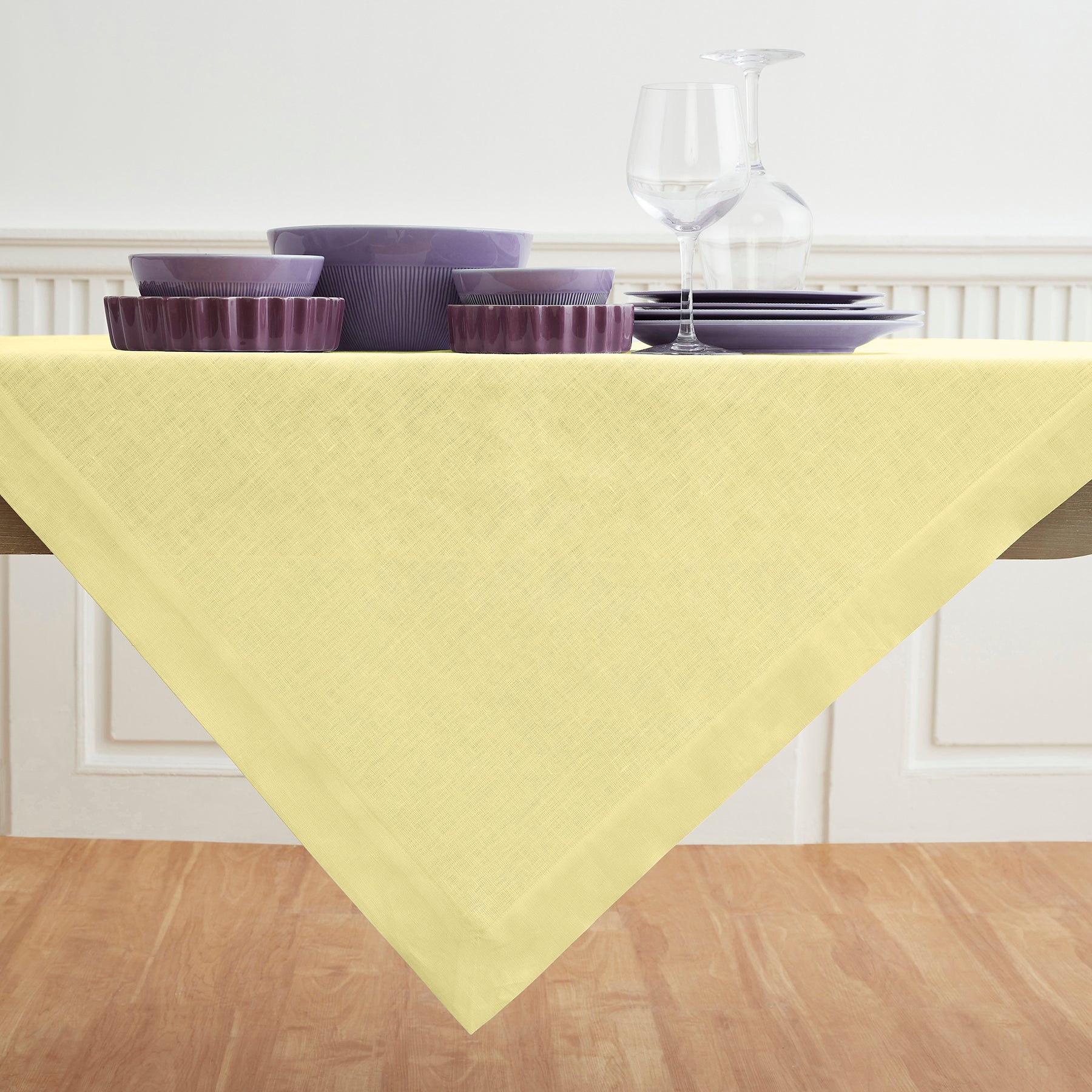 Fete Table Throw - Elegant & Durable Table Cover for Parties, Weddings & Events | Perfect for Indoor & Outdoor Celebrations