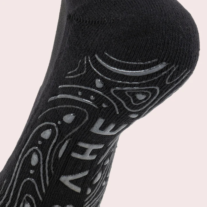 BAHE Non-Slip Ankle Socks for Women & Men - Breathable Athletic Socks with Grippy Sole for Running, Yoga, Workout - Anthracite Grey - Perfect for Sports, Gym & Daily Wear